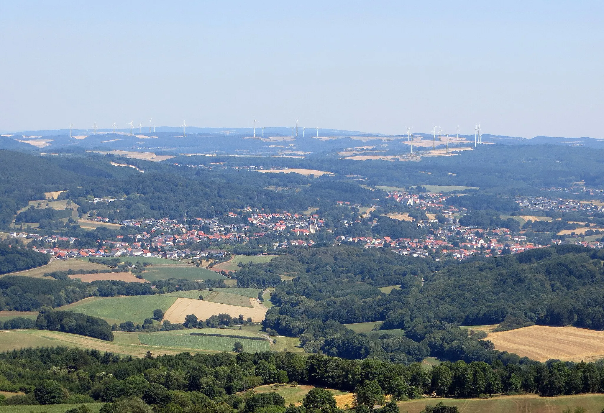 Photo showing: Oberthal, gelegen im saarländischen Landkreis St. Wendel, vom Schaumberg aus gesehen