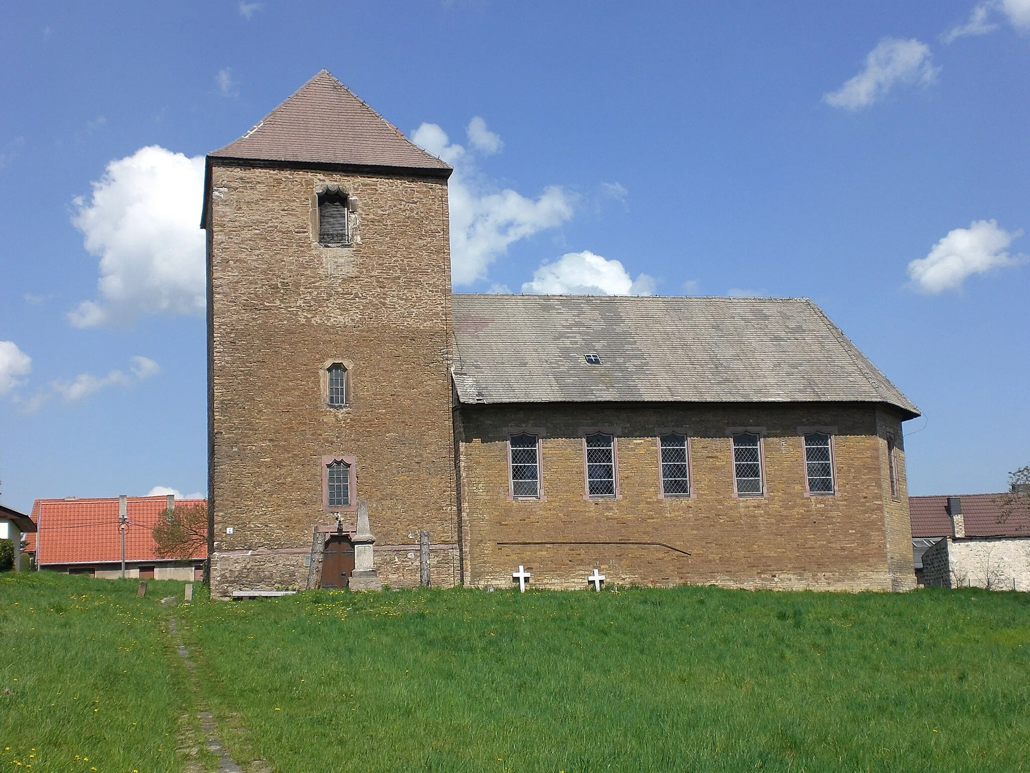 Photo showing: the church St. Martin in the german village Ahlsdorf in Saxonia-Anhalt