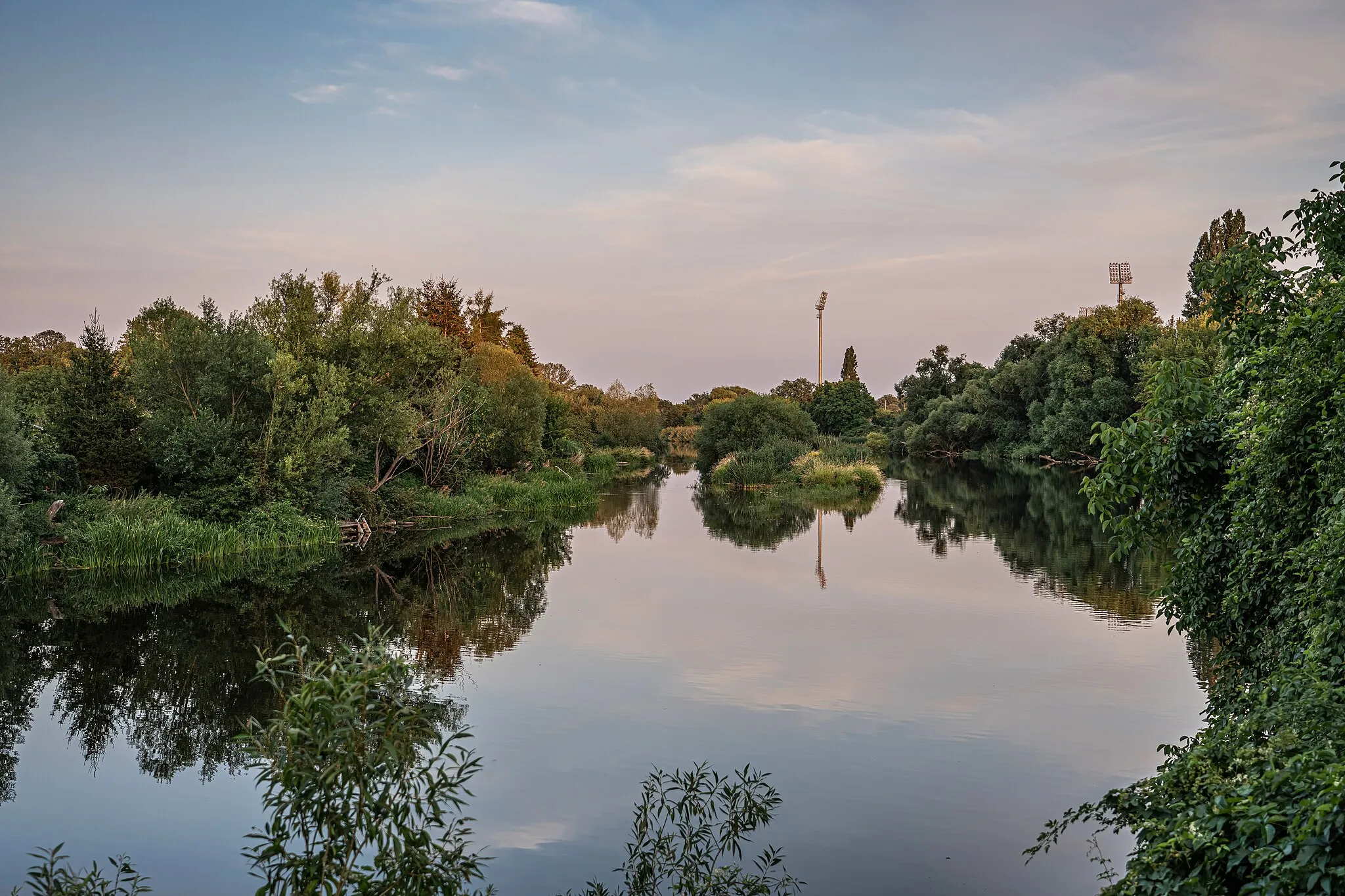 Photo showing: Mulde River in Dessau-Roßlau, Saxony-Anhalt, Germany
