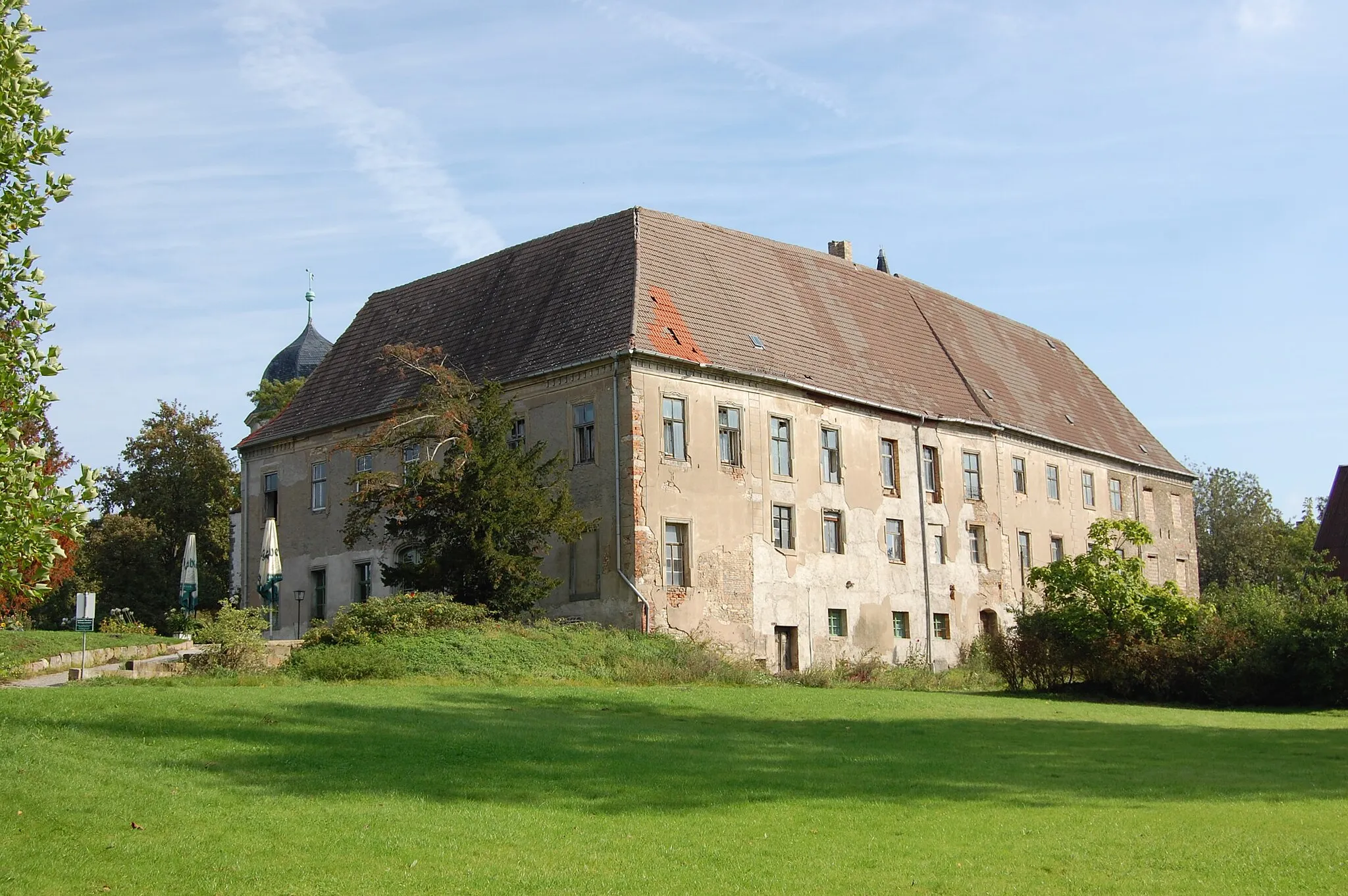 Photo showing: Schloss Dieskau von der Parkseite aus