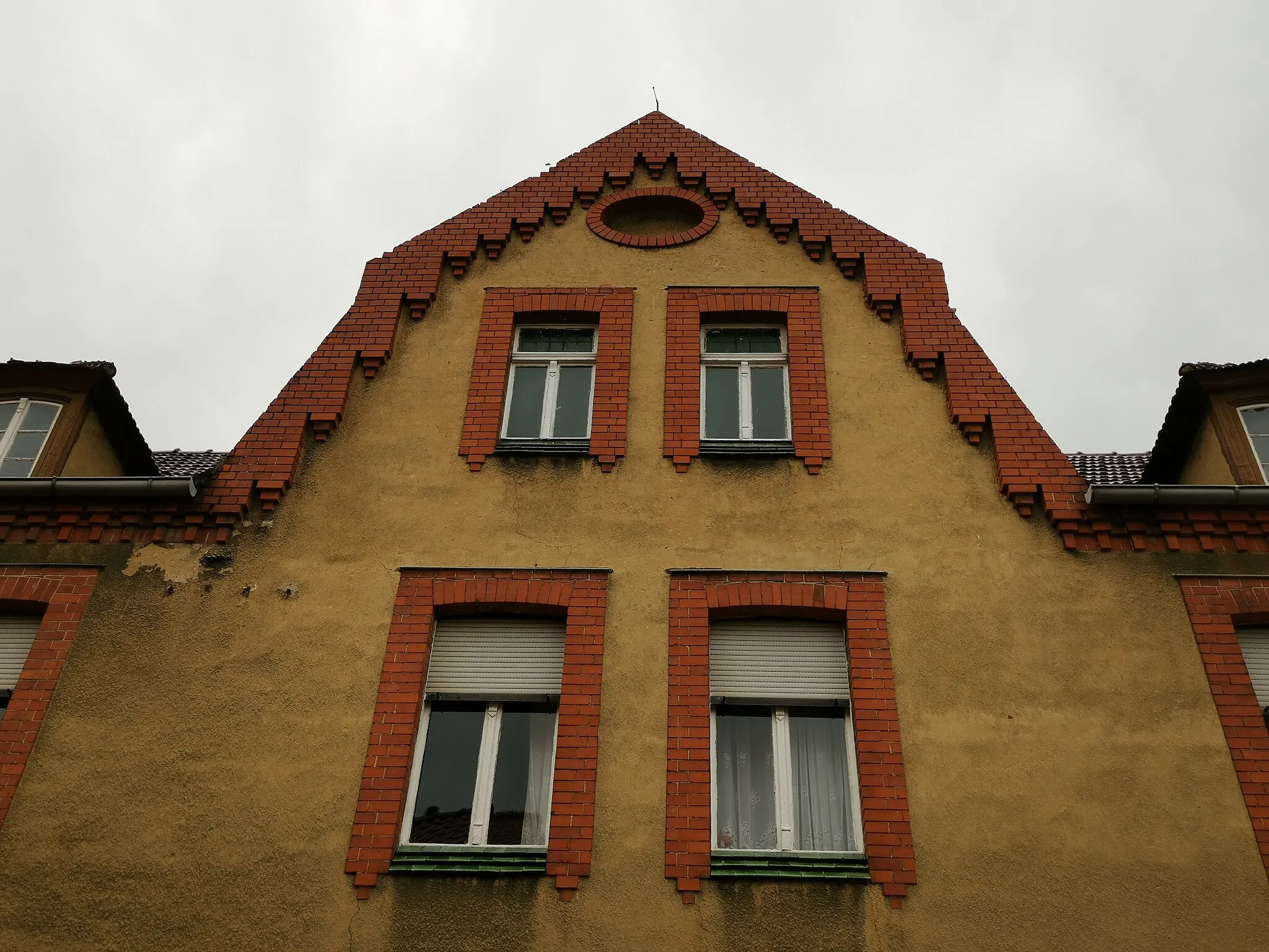 Photo showing: Denkmalgeschütztes Wohnhaus in der Pfarrstraße 2 in Ditfurt