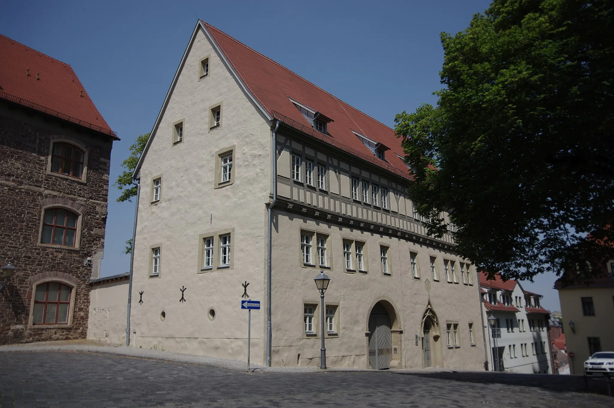Photo showing: Lutherstadt Eislleben. Das Haus am Andreaskirchplatz (Nummer im Namen der Datei) steht unter Denkmalschutz.