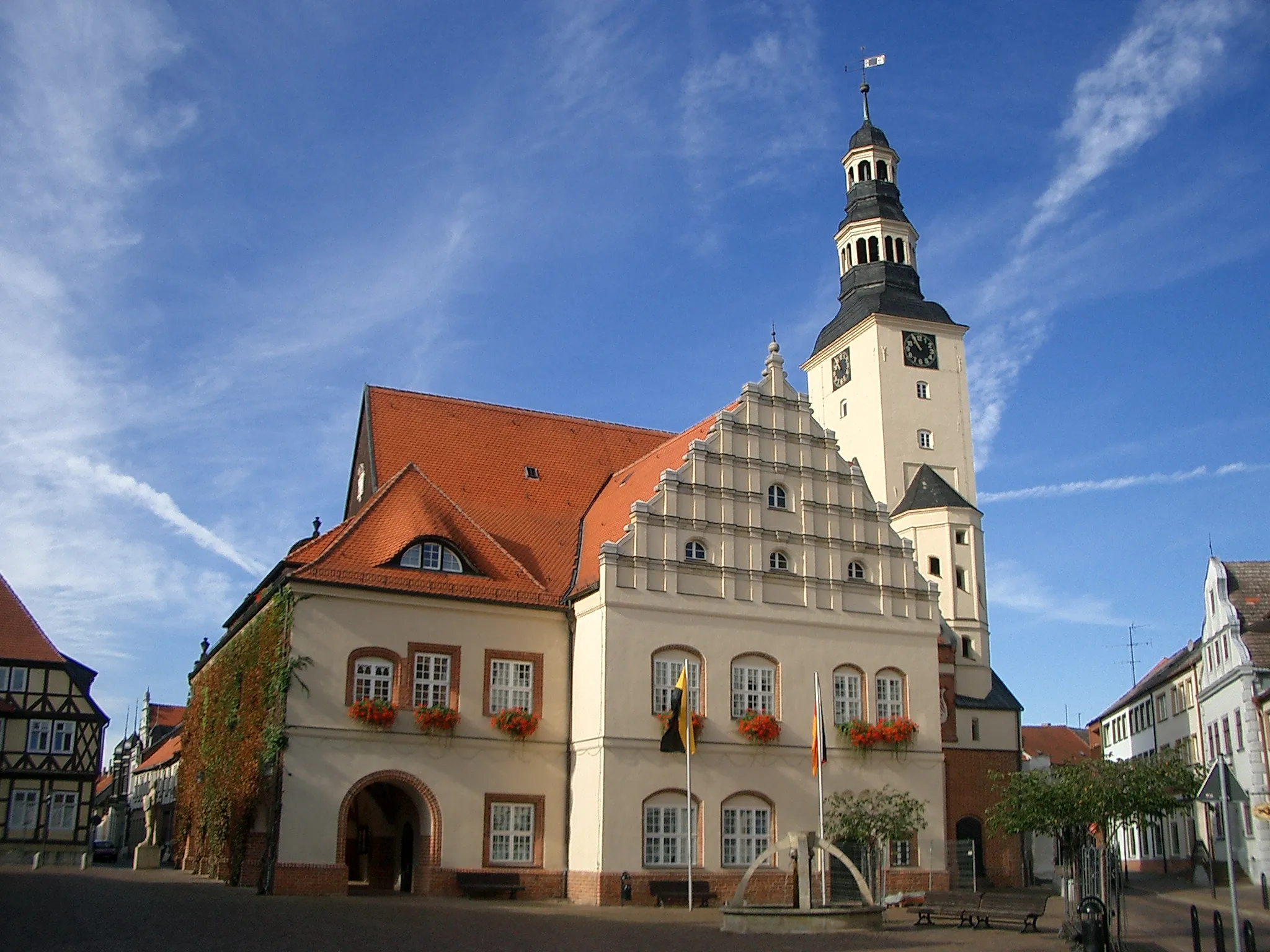 Photo showing: Rathaus und Marktplatz in Gardelegen