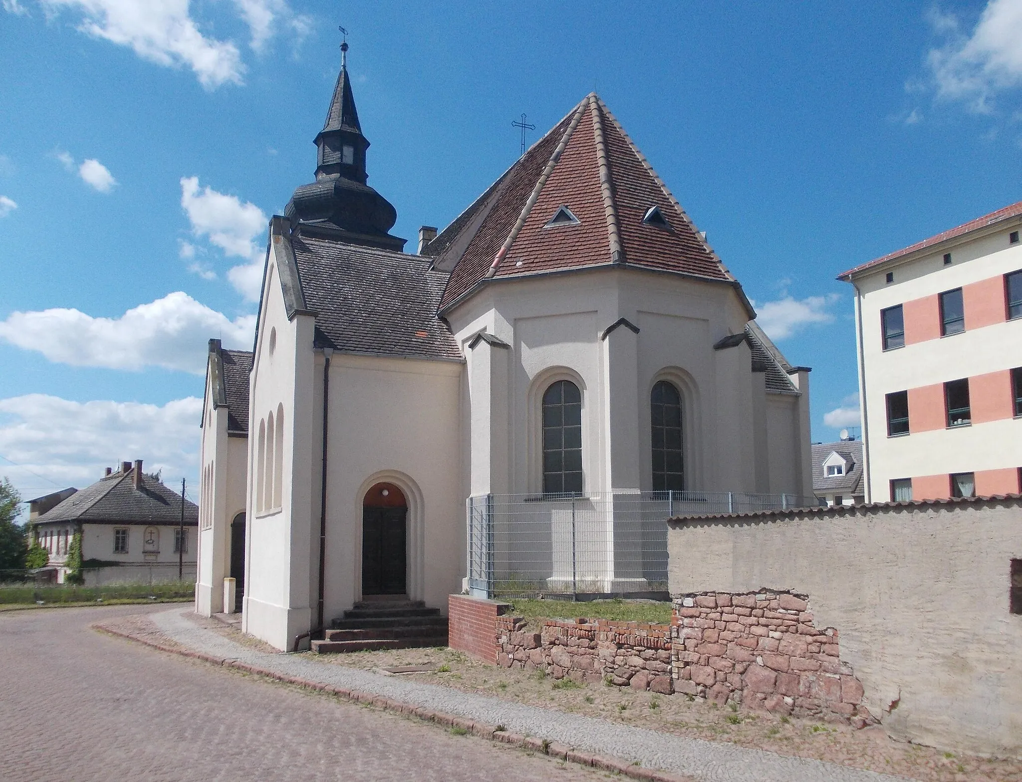 Photo showing: St. Martin's Church in Gröbzig (Südliches Anhalt, Anhalt-Bitterfeld district, Saxony-Anhalt)