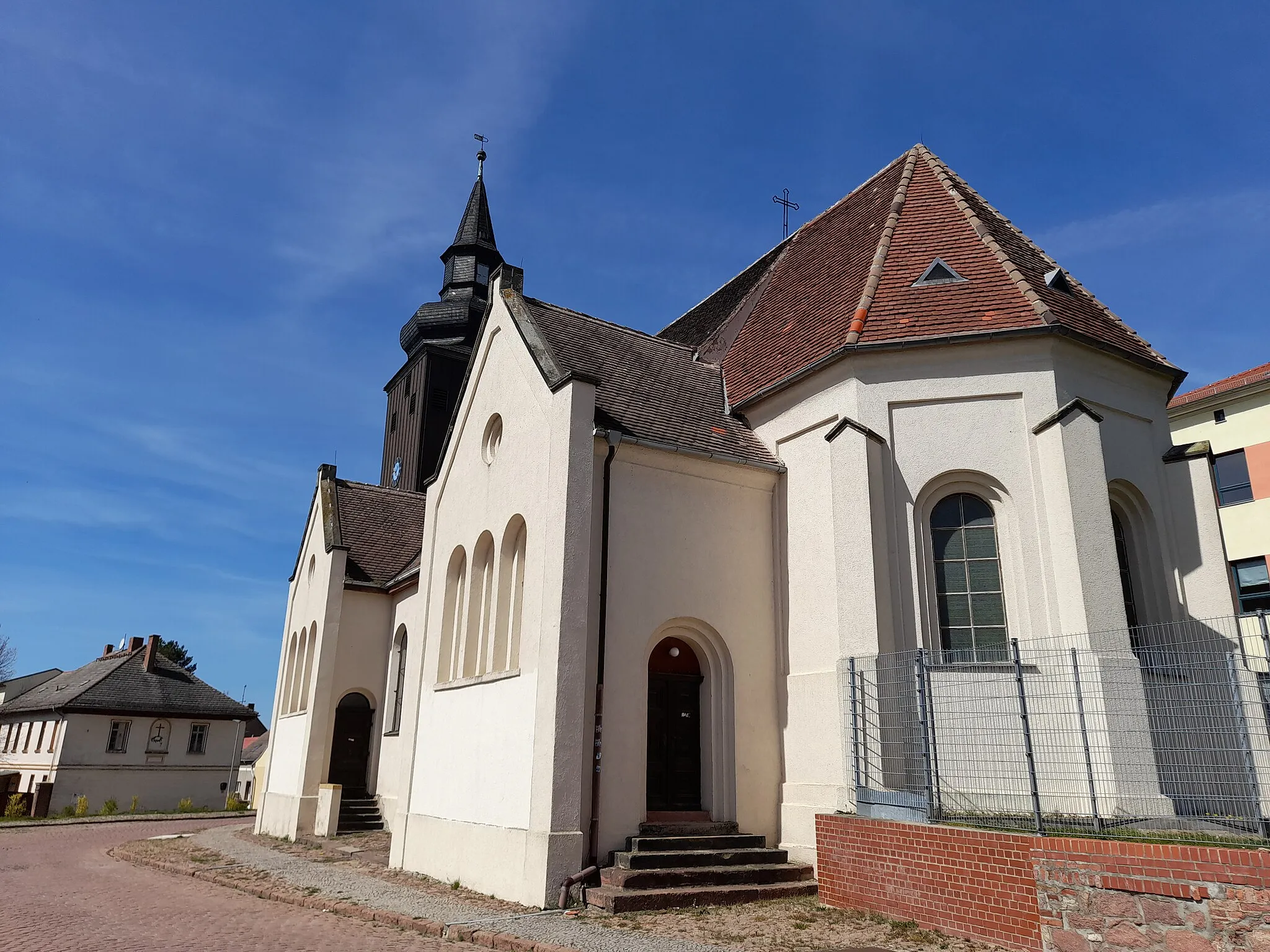 Photo showing: St Martin Gröbzig, von Südost