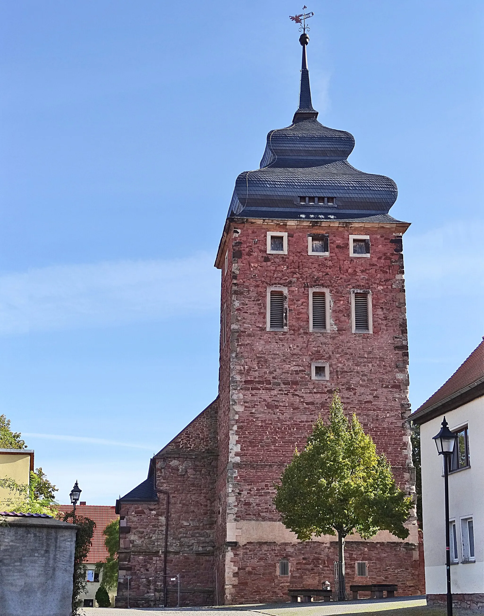 Photo showing: Stadtkirche St. Wenzel (Könnern) von Westen