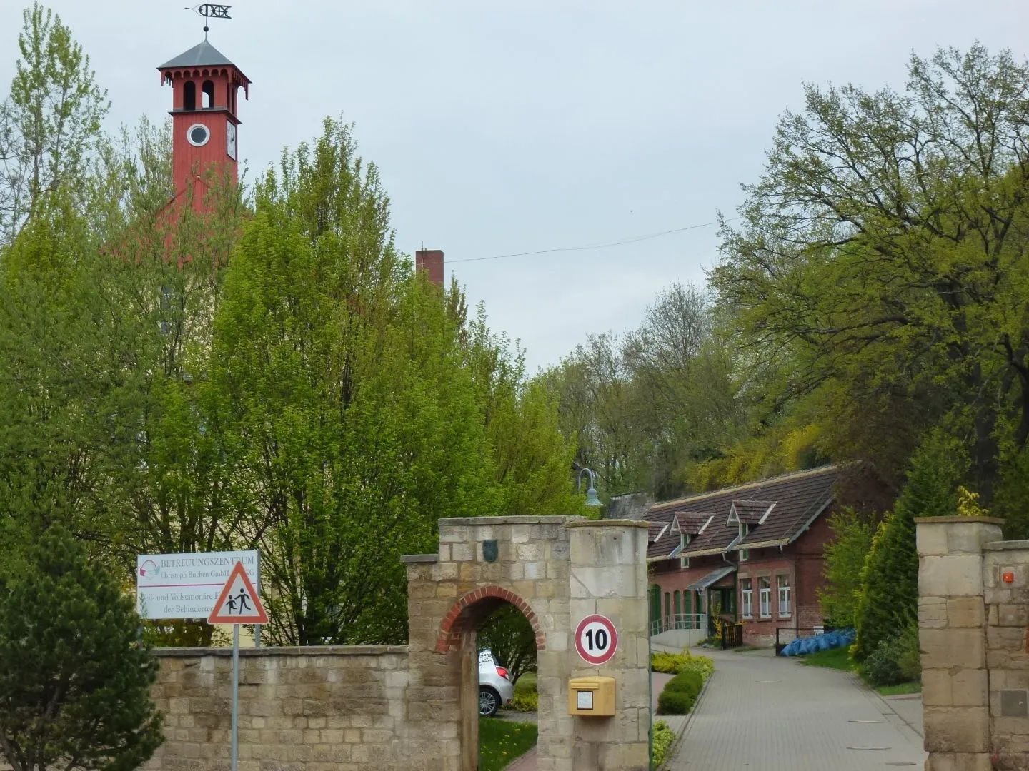 Photo showing: Betreuungszentrum „Christoph Buchen“ der Behindertenpflege in Langendorf