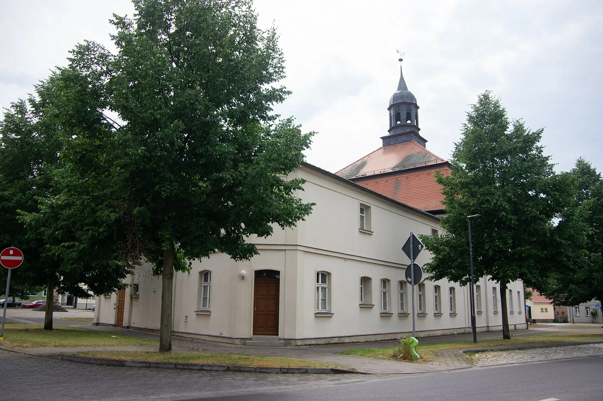 Photo showing: Möckern, Ortsteil Loburg in Sachsen-Anhalt. Das Rathaus am Markt steht unter Denkmalschutz.