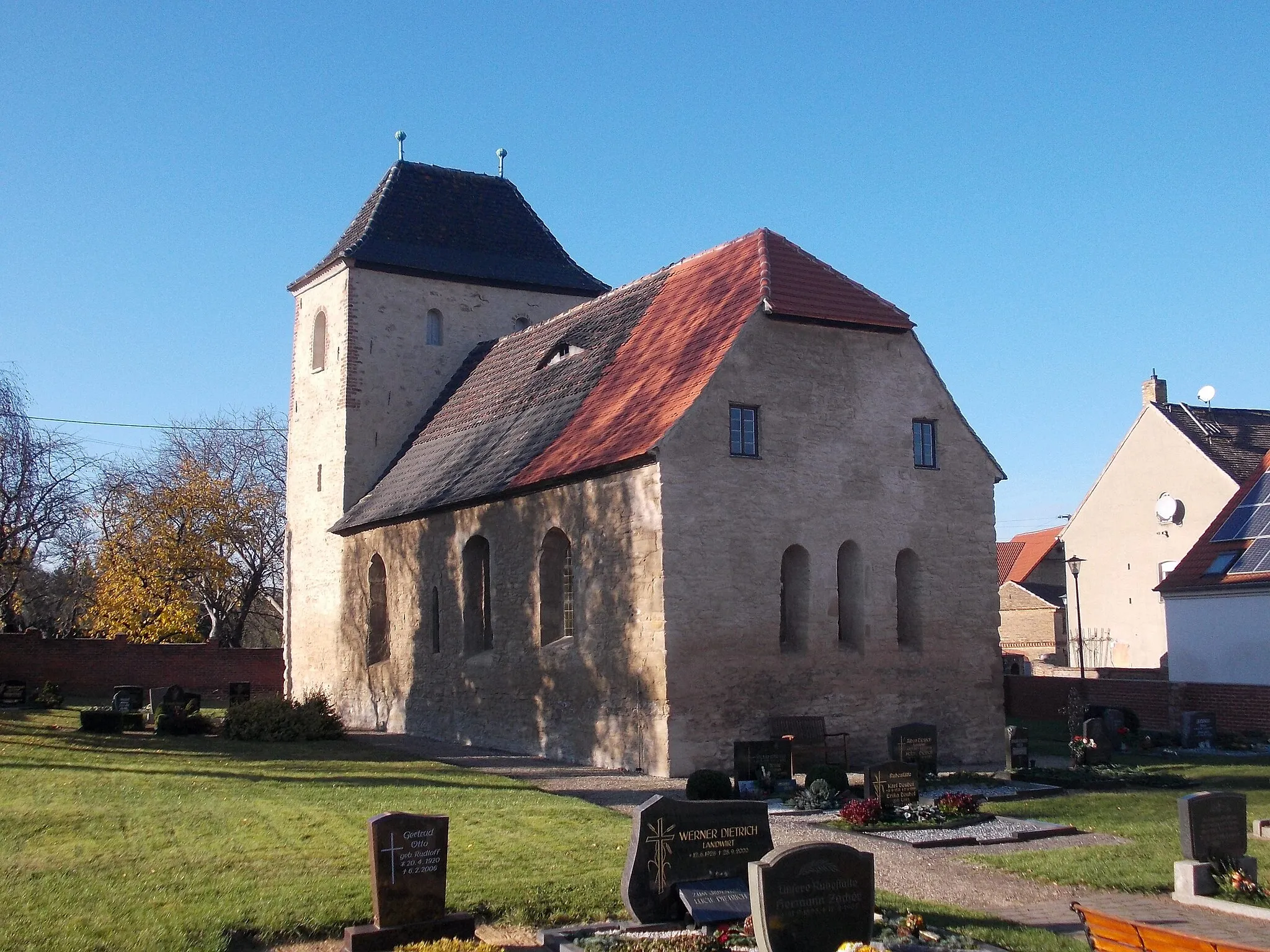 Photo showing: St. Dionysius Church in Atzendorf (Merseburg, district: Saalekreis, Saxony-Anhalt)