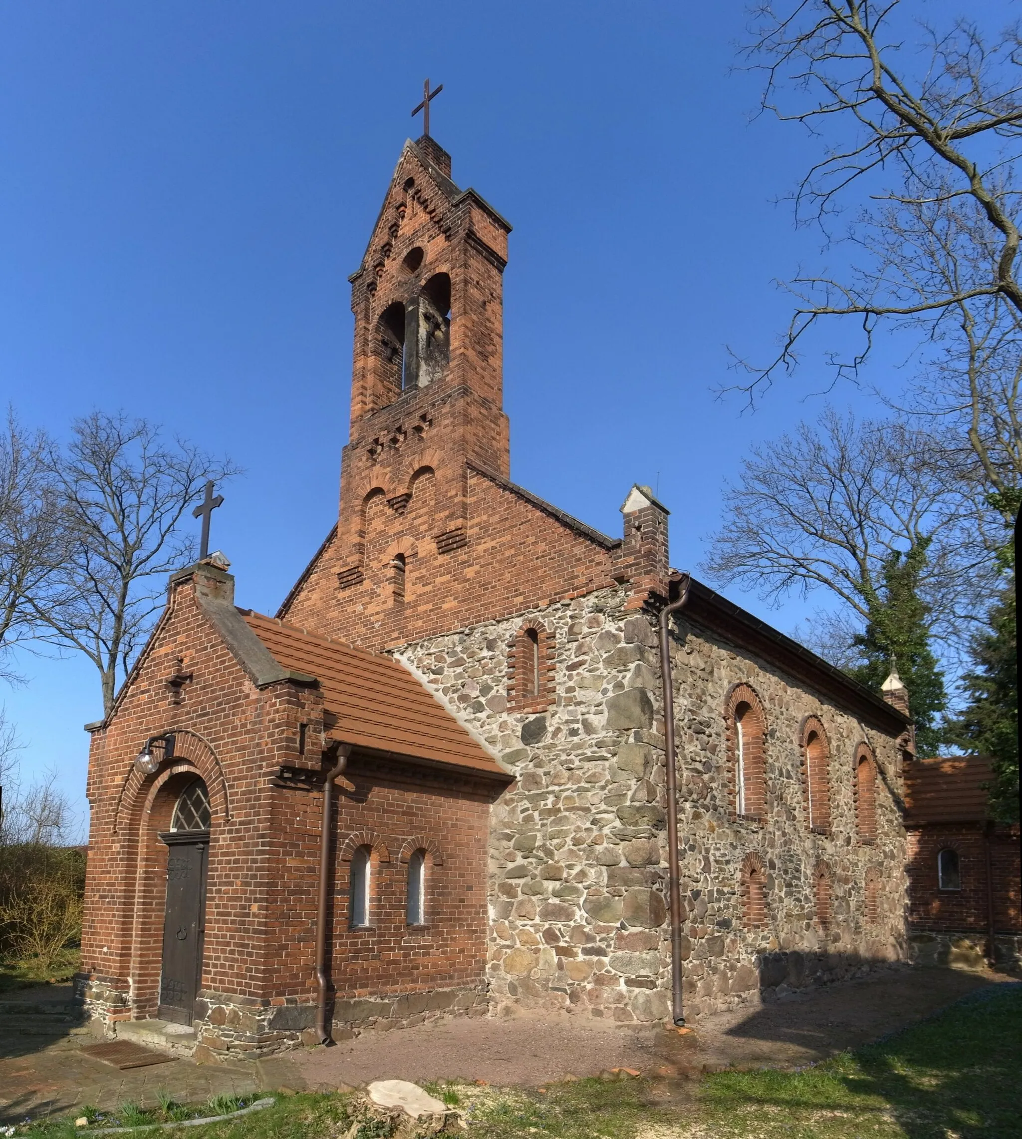 Photo showing: Möhlau, Kirche