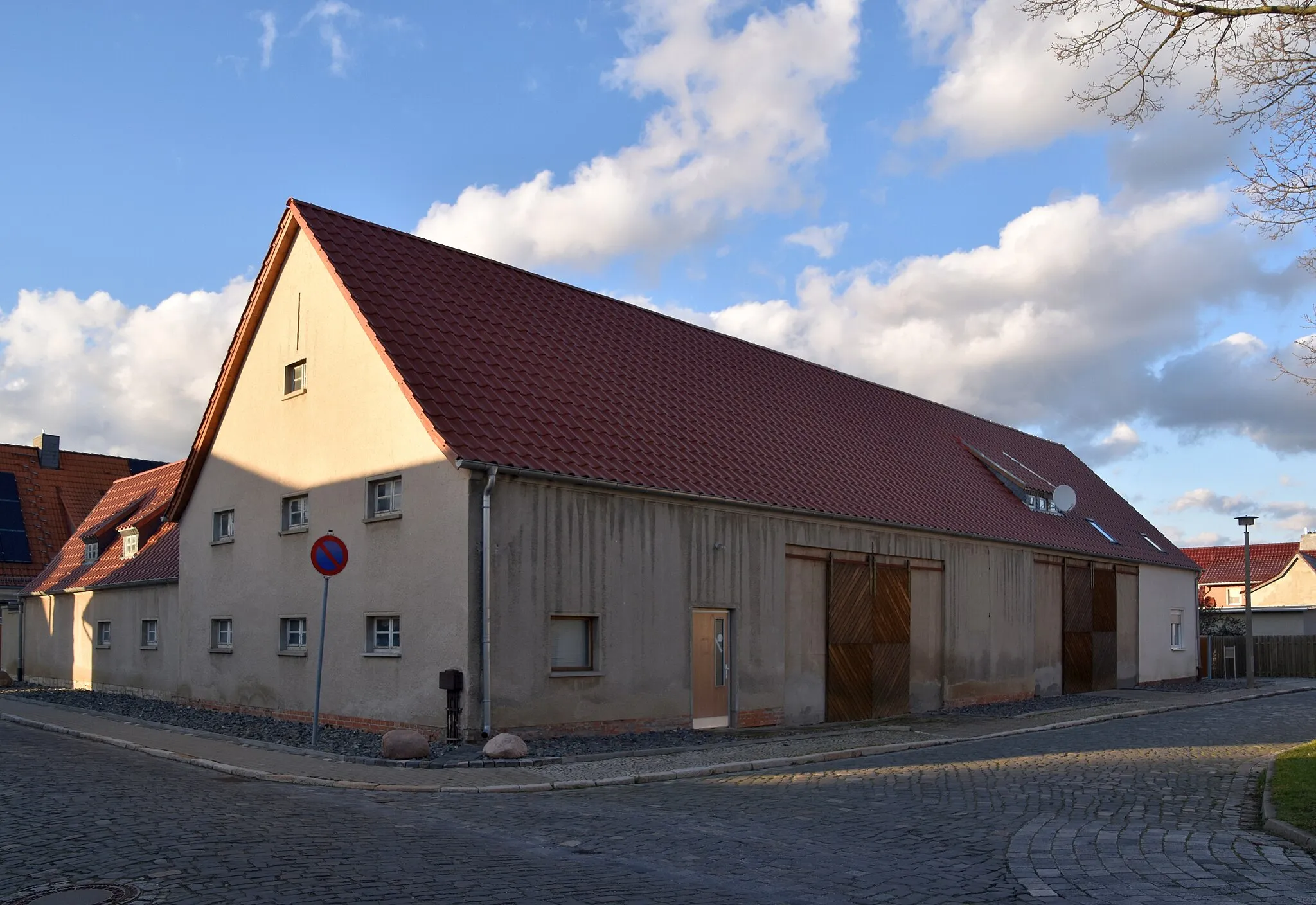 Photo showing: Gebäude Virchowstraße 8a Ecke Thomas-Müntzer-Straße in Nachterstedt