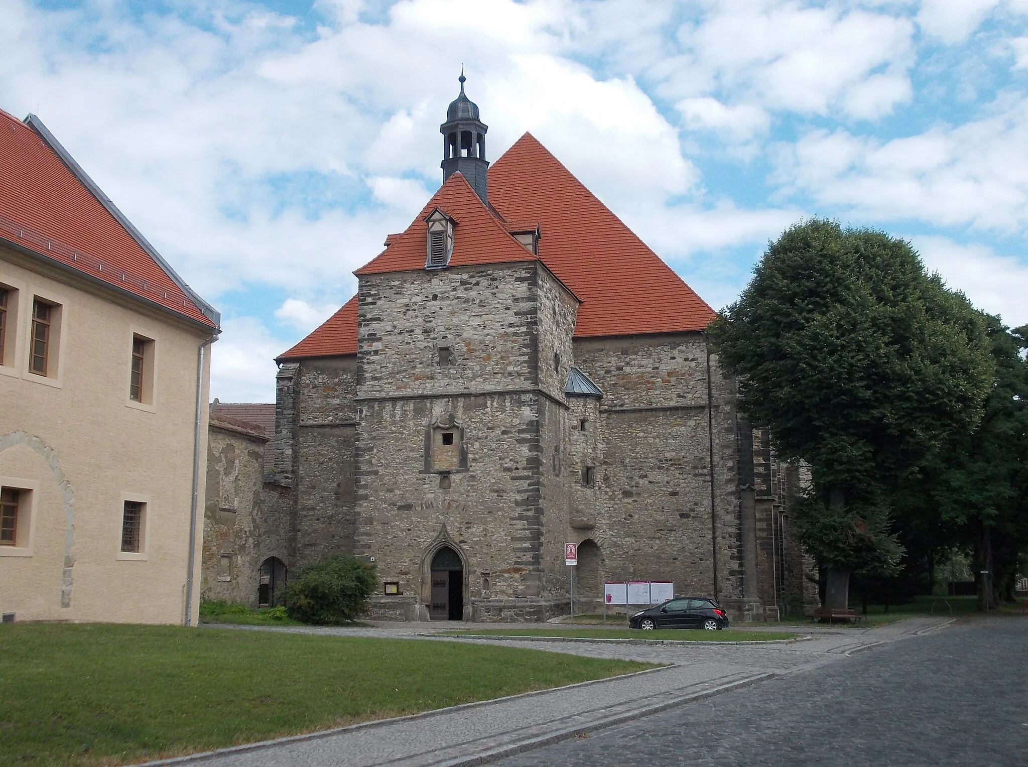Photo showing: St. Mary and St. Cyprian Monastery Church in Nienburg/Saale (district: Salzlandkreis, Saxony-Anhalt)