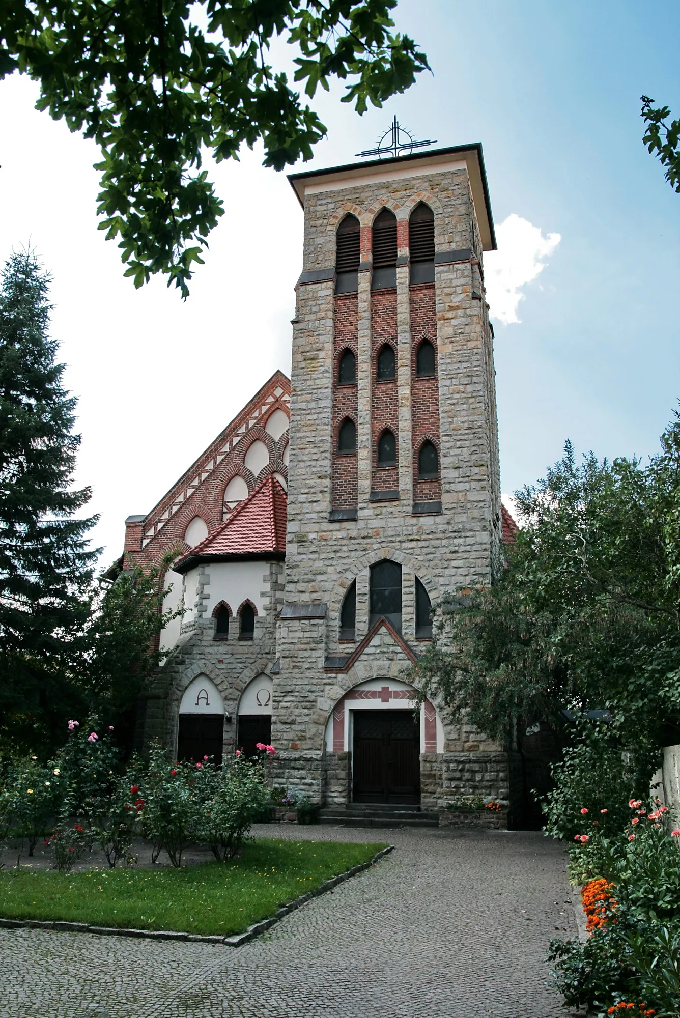 Photo showing: Herz-Jesu-Kirche in Oebisfelde (Börde)