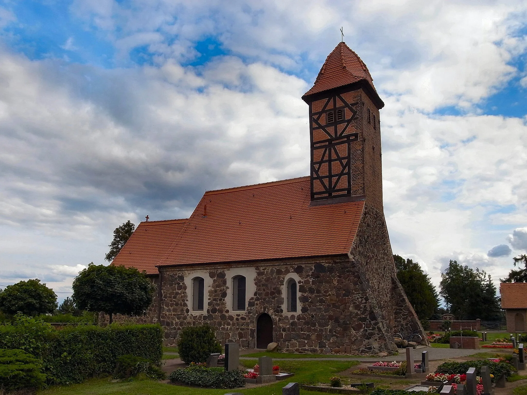 Photo showing: Evangelische Kirche zu Rodleben