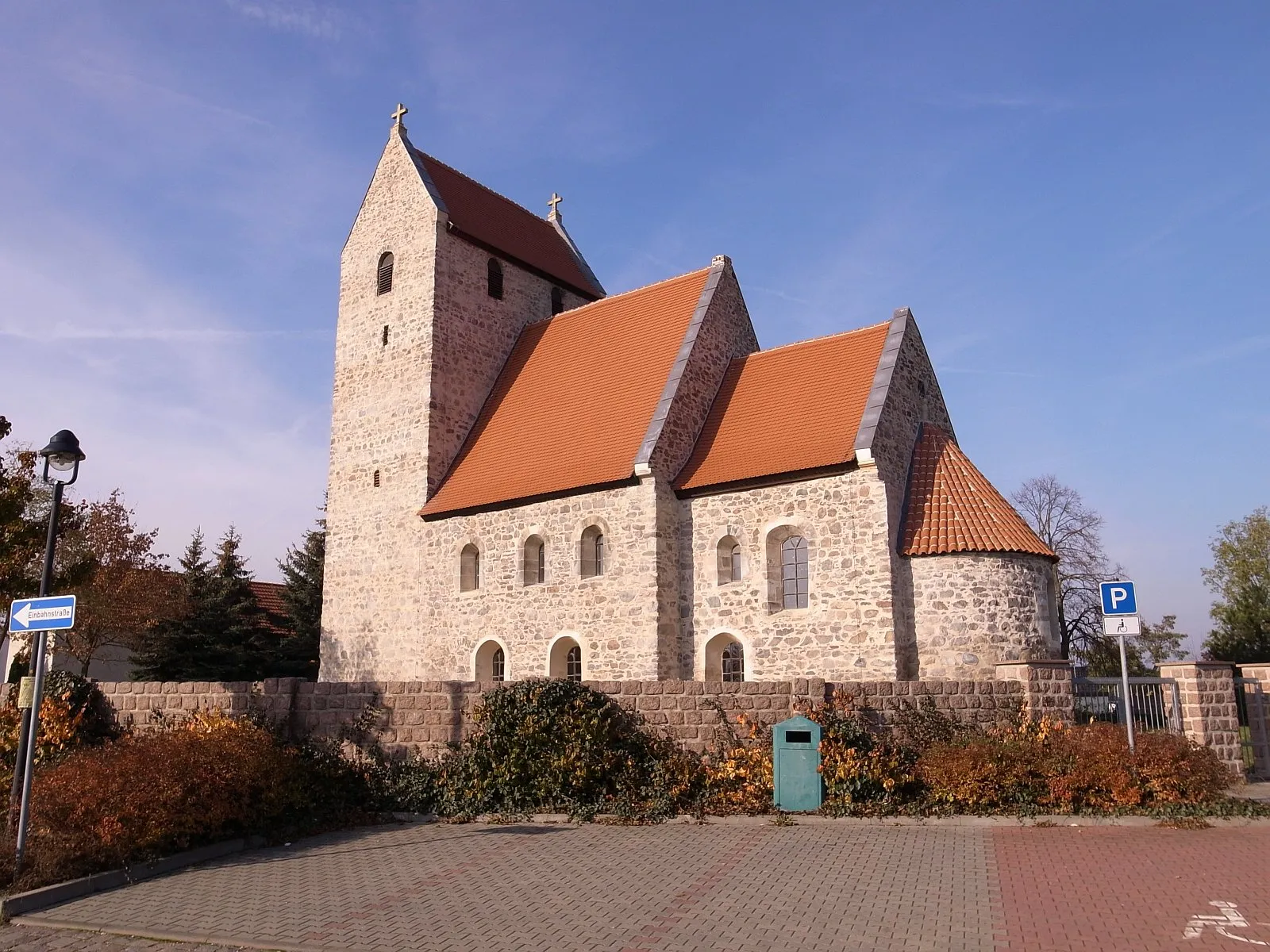 Photo showing: Romanische Dorfkirche Thalheim (Bitterfeld-Wolfen)