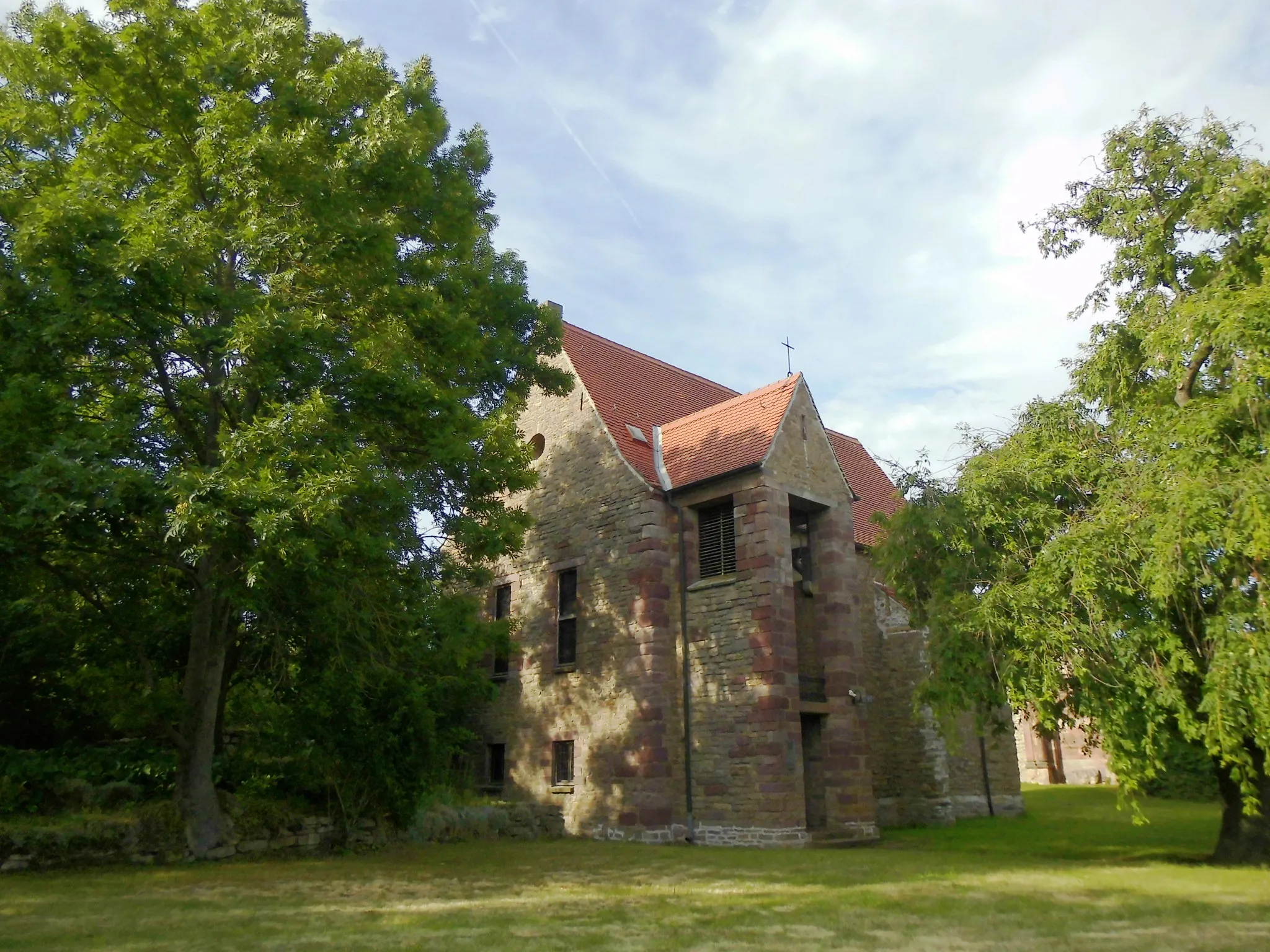 Photo showing: Kirche St. Peter und Paul in Wallhausen, Landkreis Mansfeld-Südharz, Deutschland