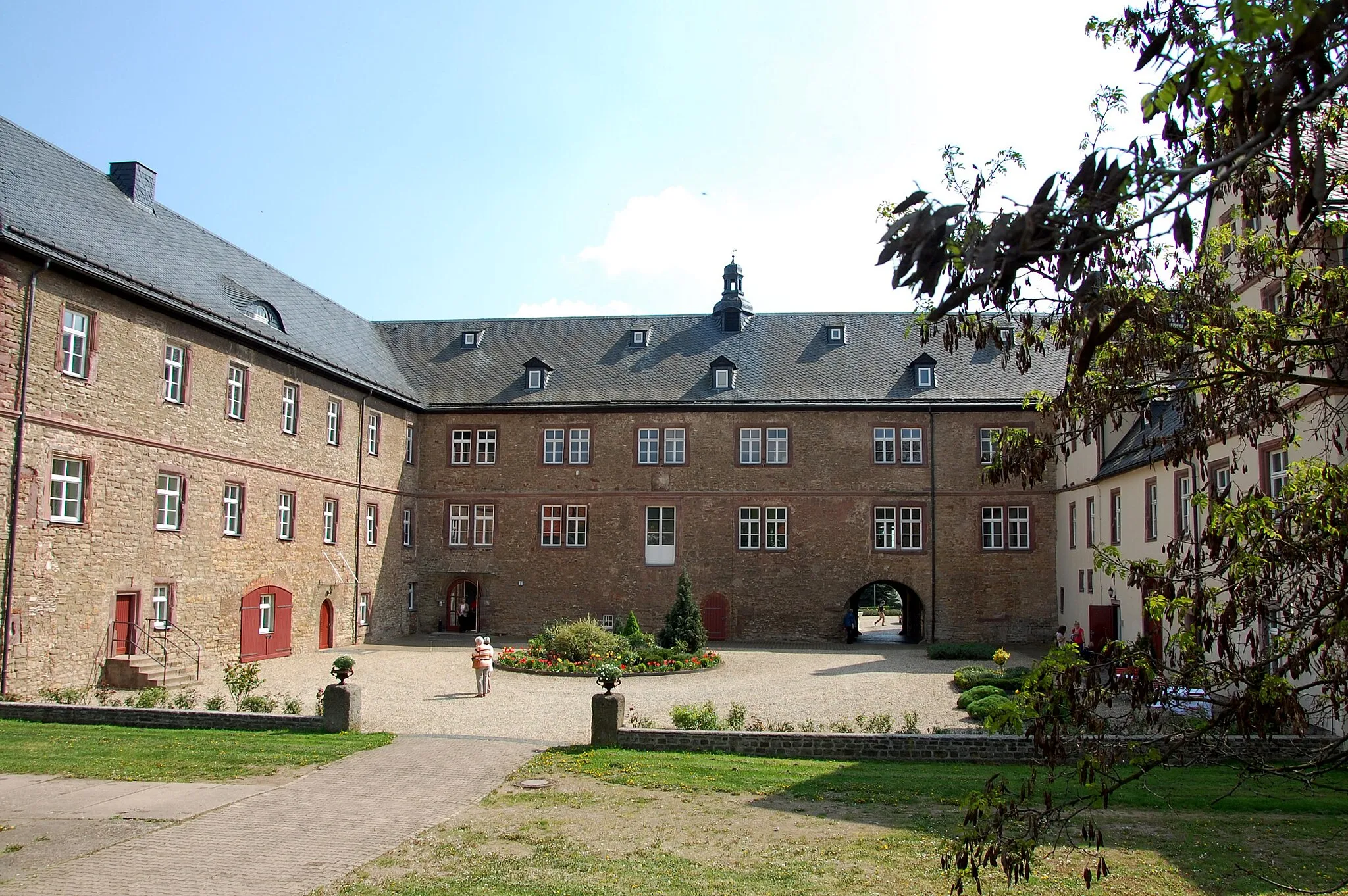 Photo showing: Schloss Wallhausen