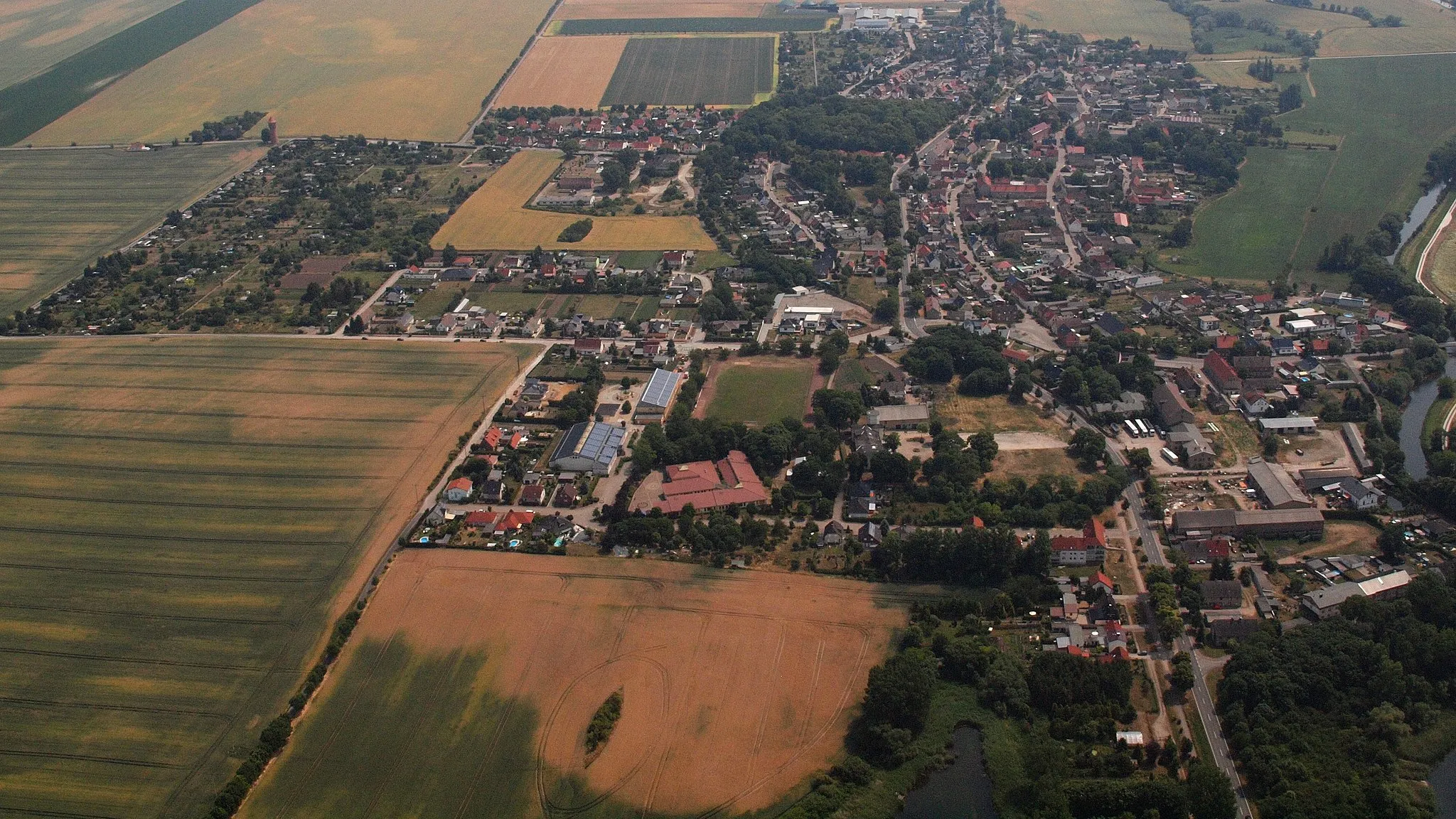 Photo showing: Wolmirsleben, Luftaufnahme (2015)