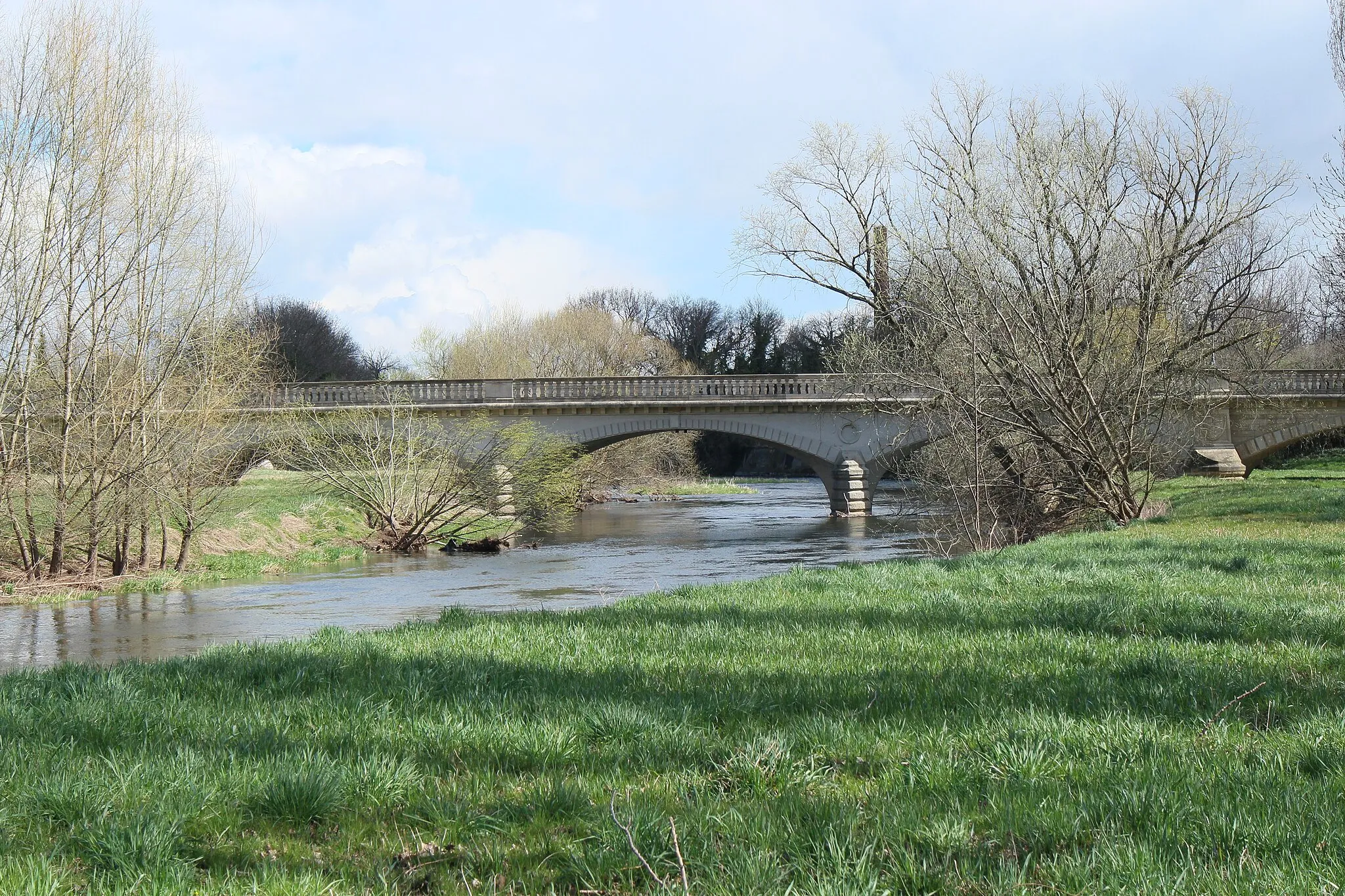 Photo showing: Die Auebrücke und Weiße Elster in Zeitz