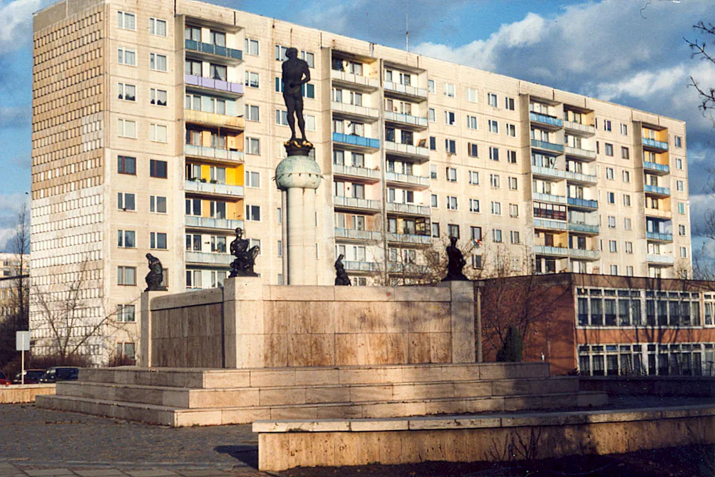 Photo showing: Bernd Göbel (*1942), Hodscha Nasreddin, 1980/2001, Bronze, teilvergoldet (am alten Standort)