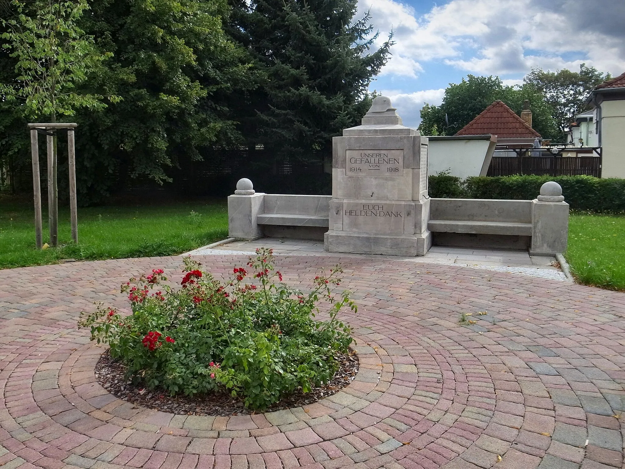 Photo showing: Sandersdorf Ortsteil Zscherndorf Gefallenendenkmal 1914-18