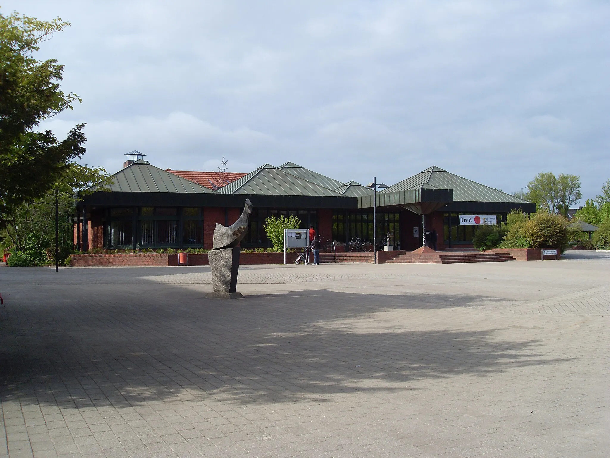 Photo showing: Community Center close to the city hall in Büdelsdorf