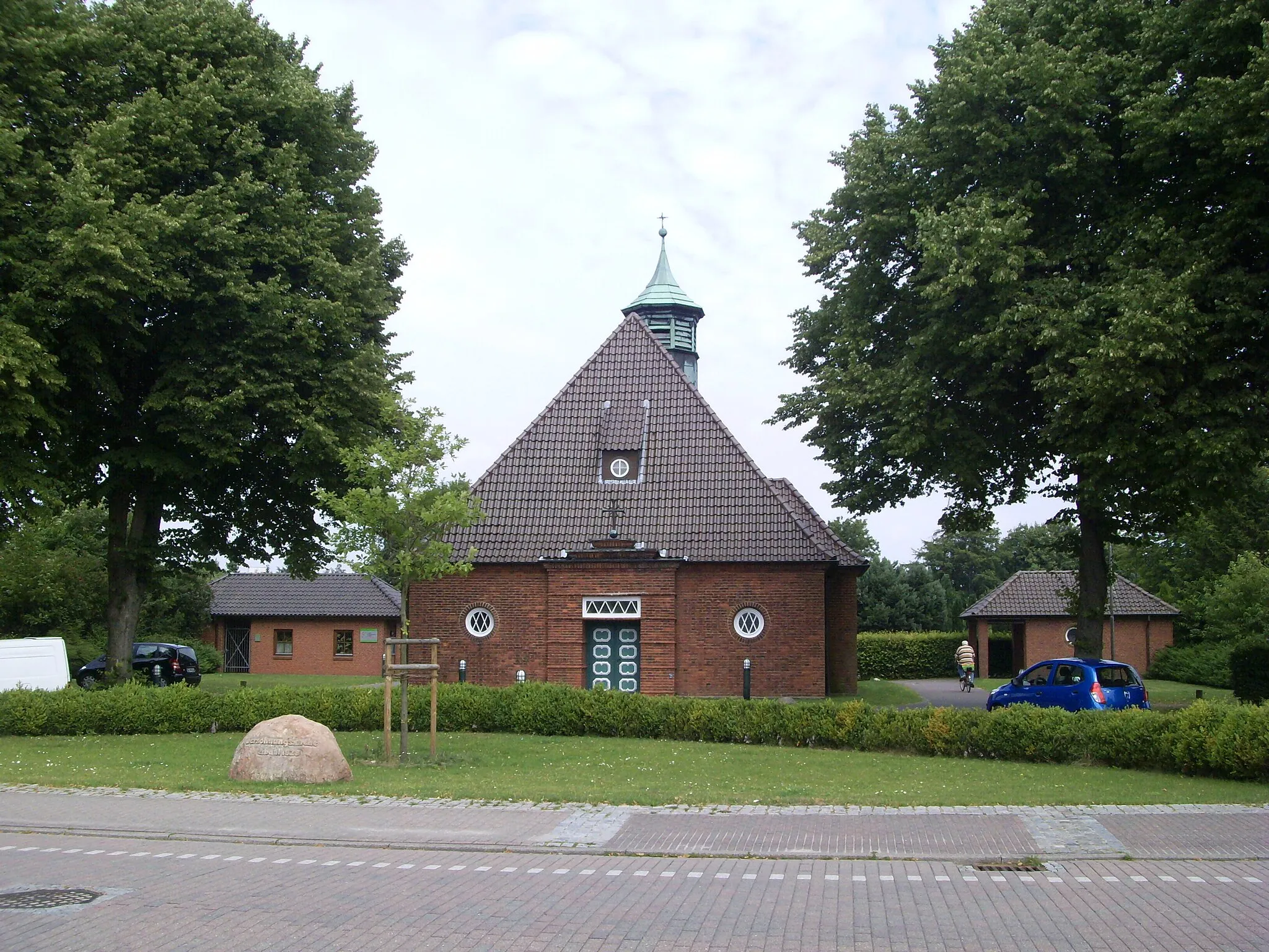 Photo showing: Die evangelische Versöhnungskirche in Harrislee, erbaut 1927-1928, seit 1987 unter Denkmalschutz