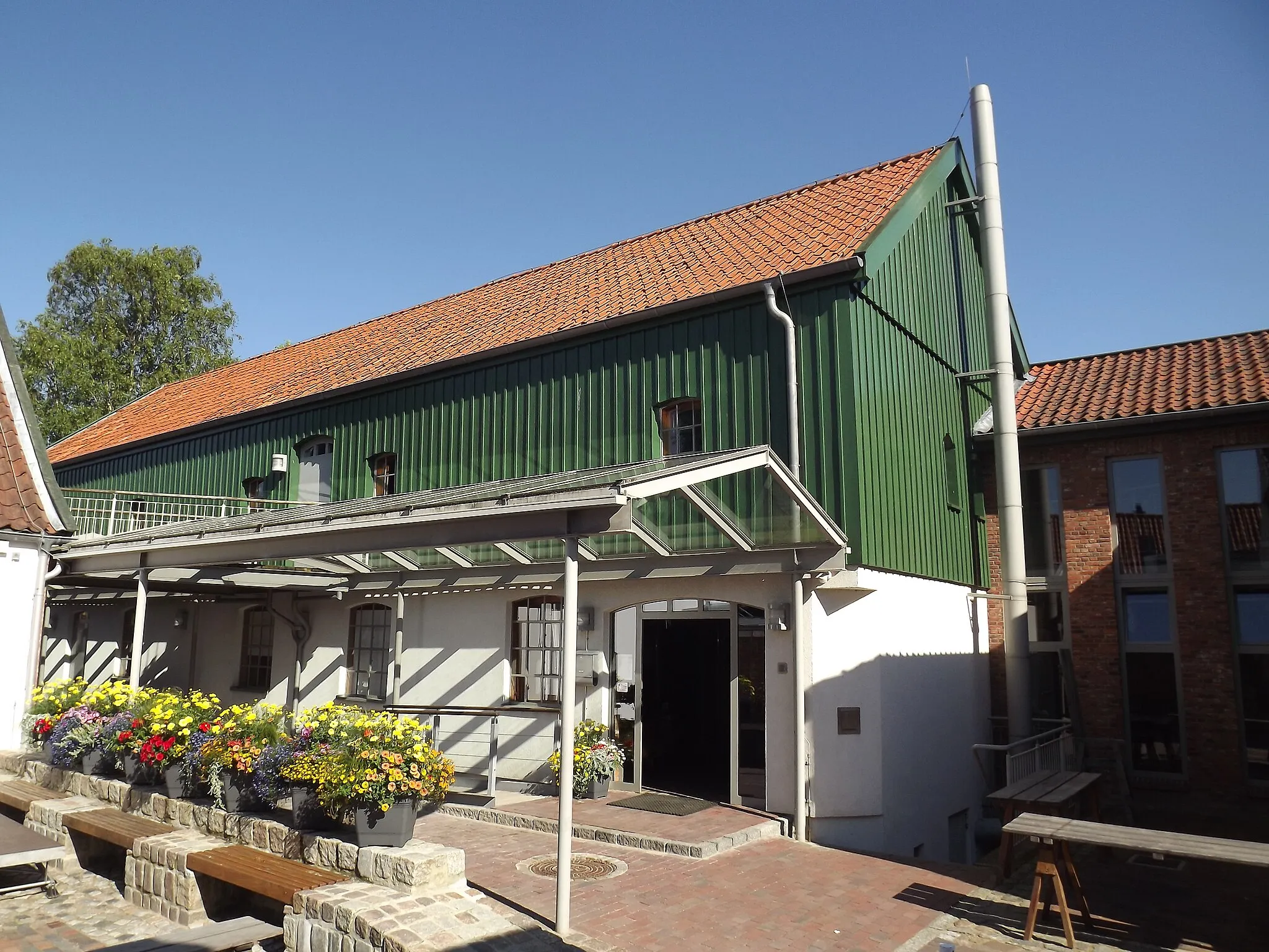 Photo showing: Die 1905 erbaute "Alte Schmiede" beherbergt einen Teil des Heider Heimatmuseums.