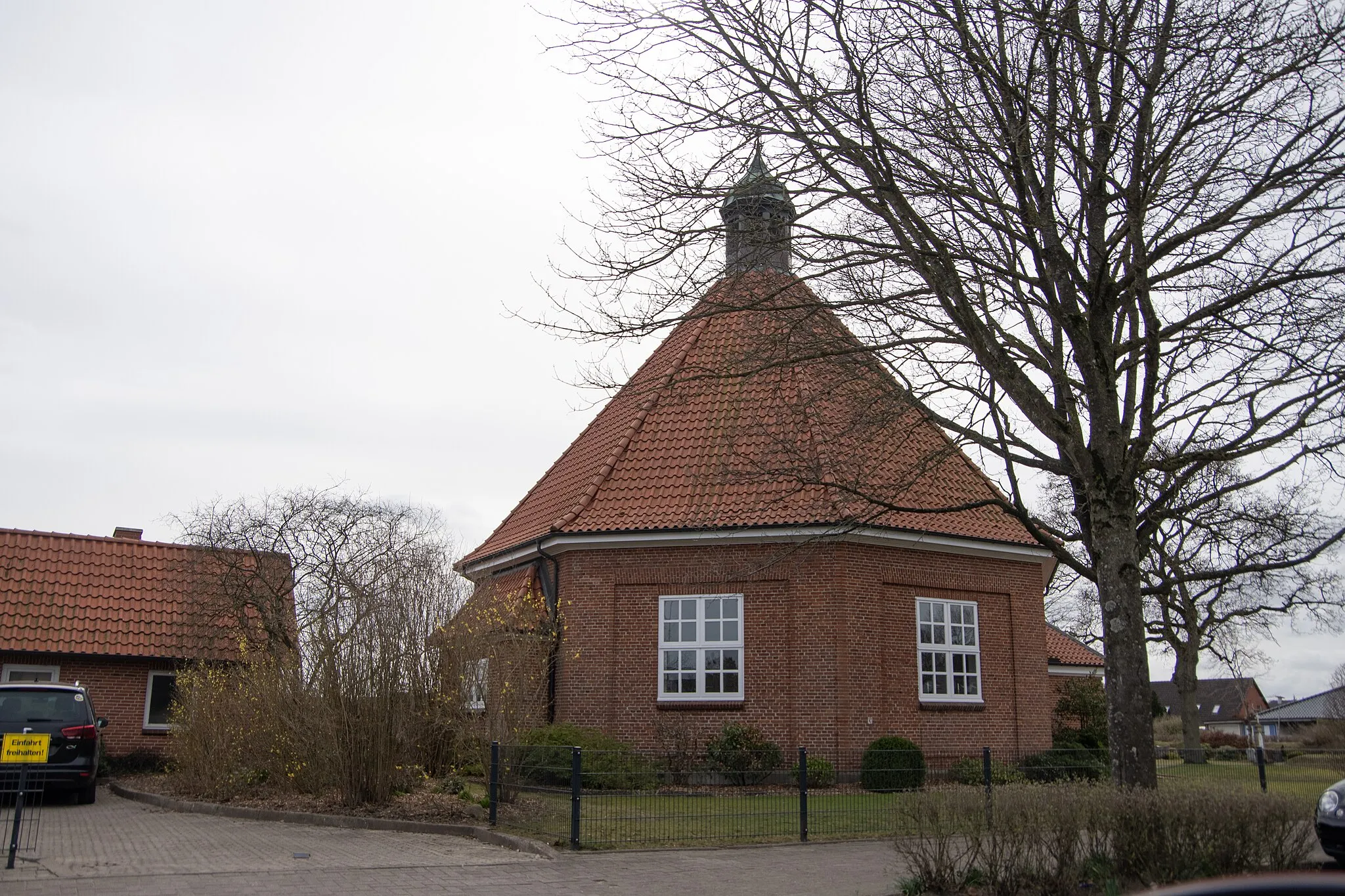 Photo showing: Jübek in Schleswig-Holstein. Die Kirche steht unter Dnekmalschutzt.