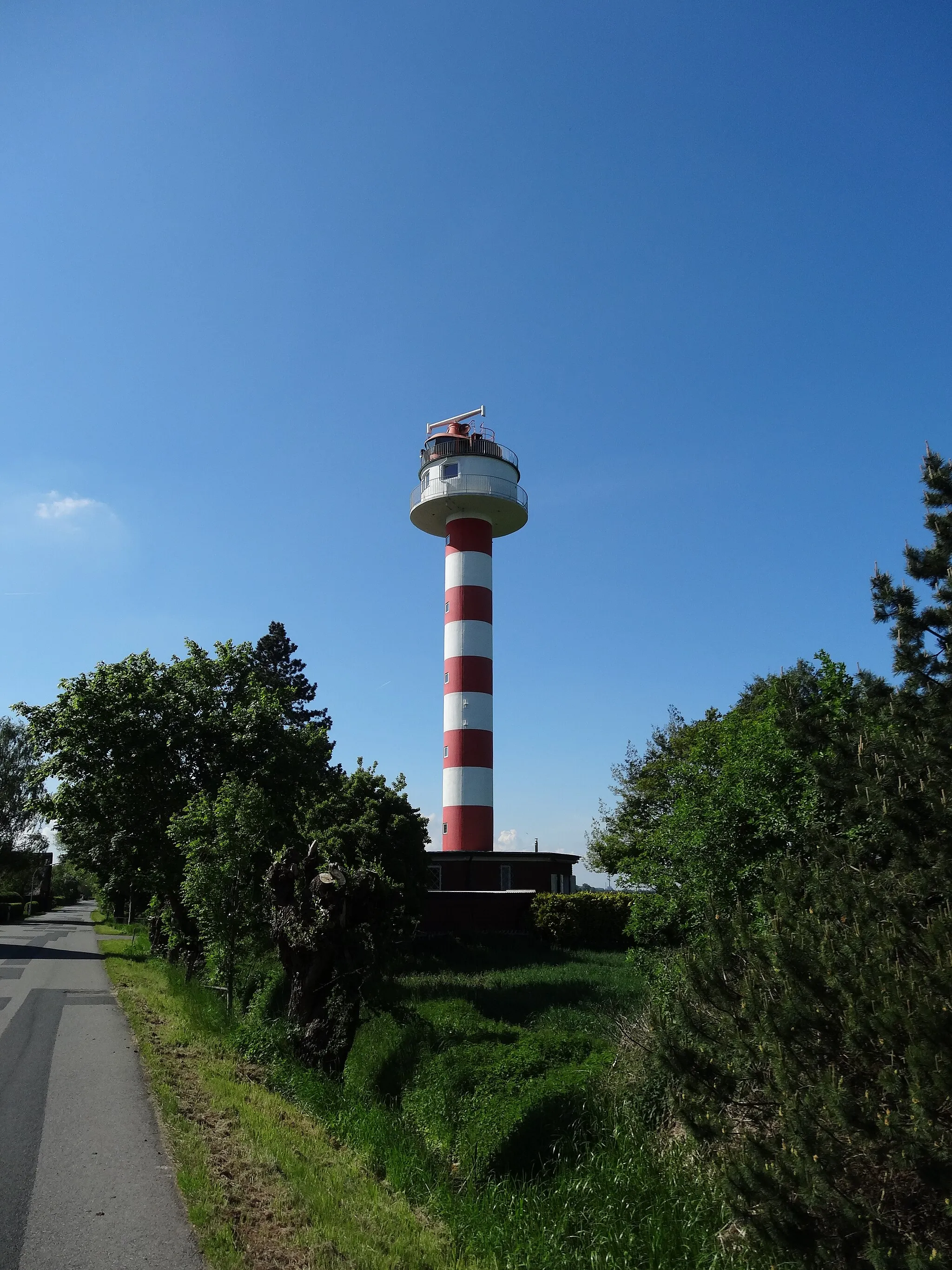 Photo showing: Ein Radarturm an der Elbe in Kollmar