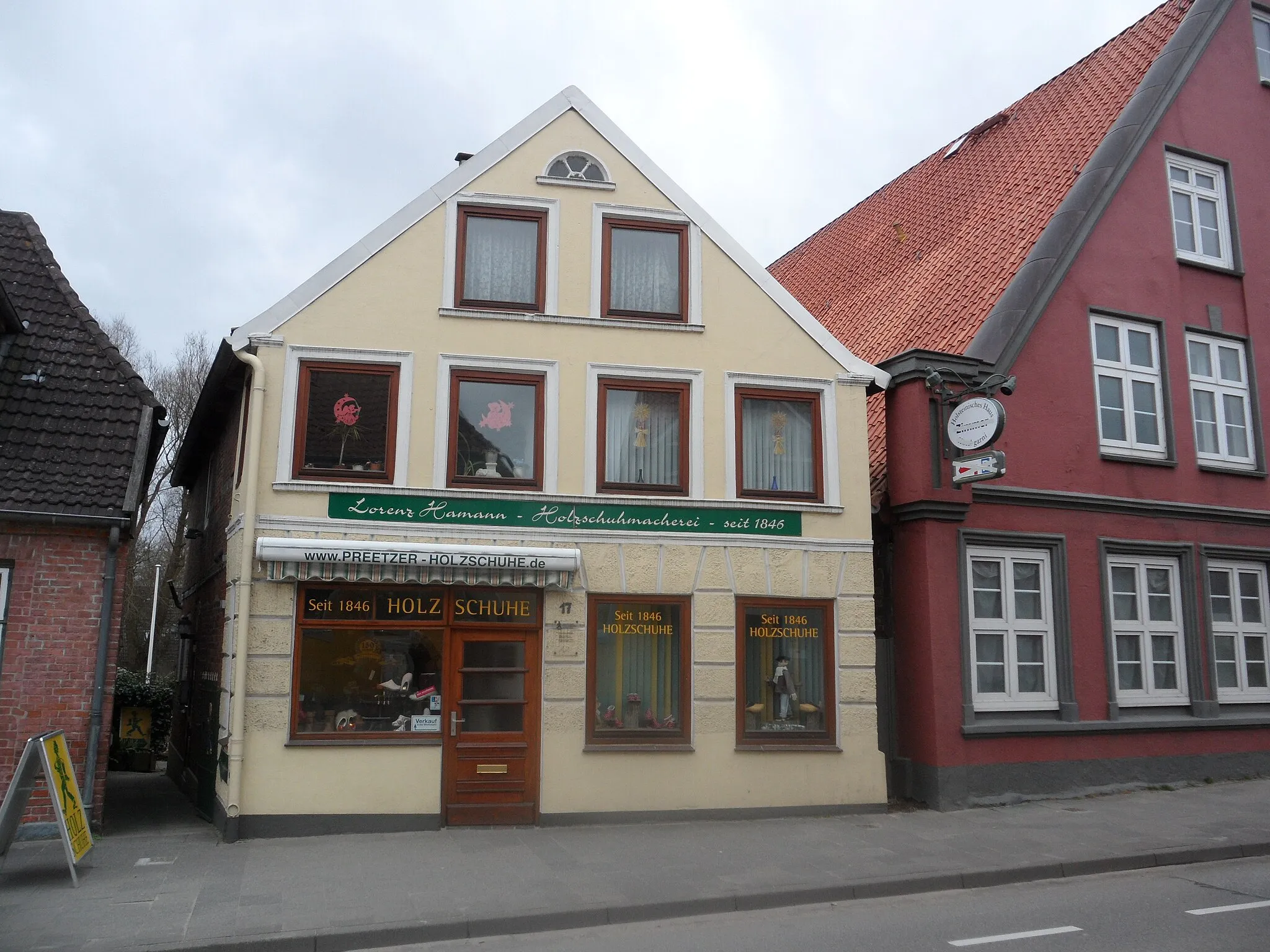 Photo showing: Shop for timber shoes (Clog) and timber shoe museum in Preetz