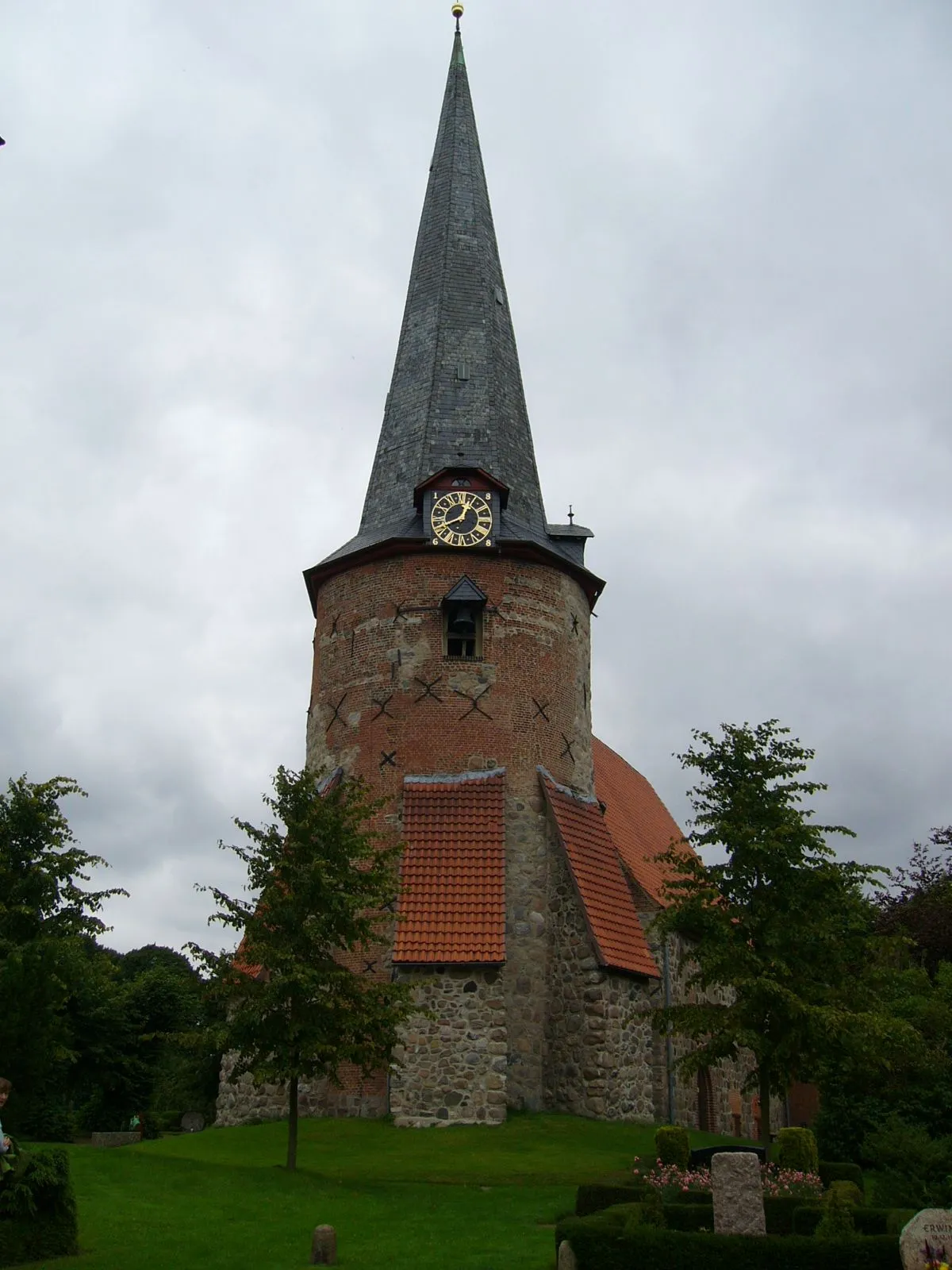 Photo showing: Kirche in Pronstorf; gebaut ca 1100