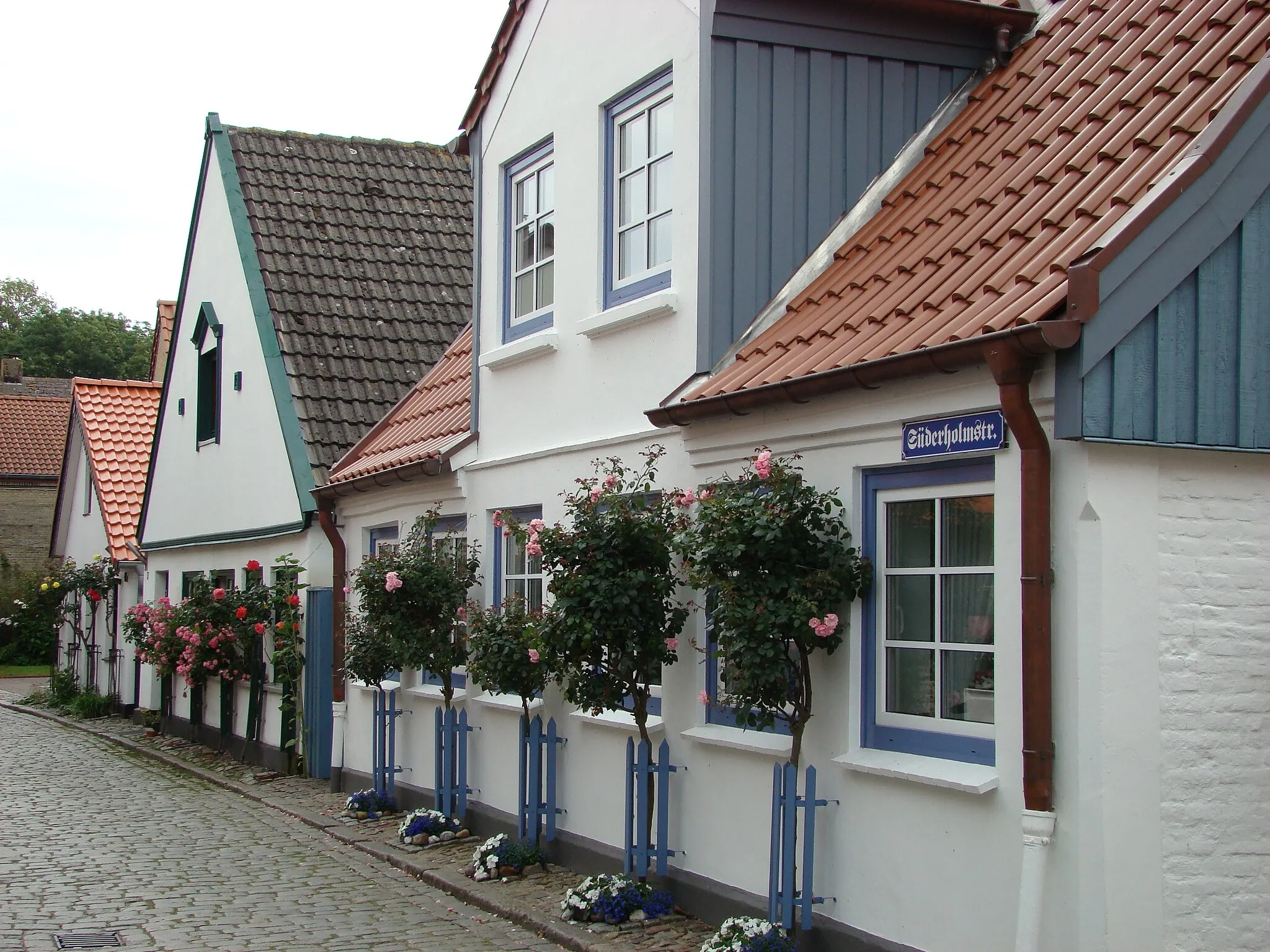 Photo showing: Süderholmstraße in der Fischersiedlung Holm(Schleswig)