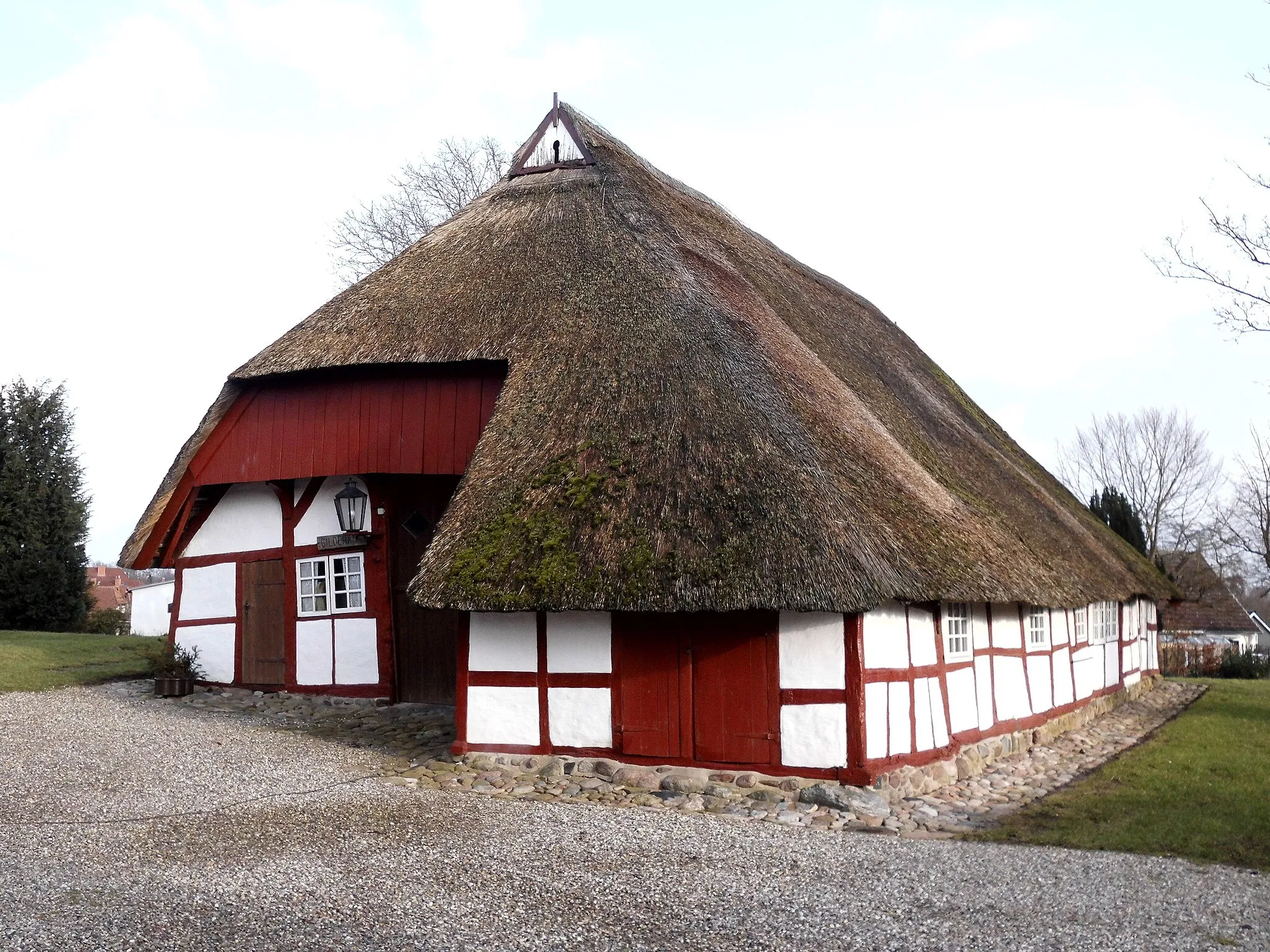 Photo showing: Fachhallenkate (ehem. Gildehaus) in Schönkirchen (Kreis Plön).