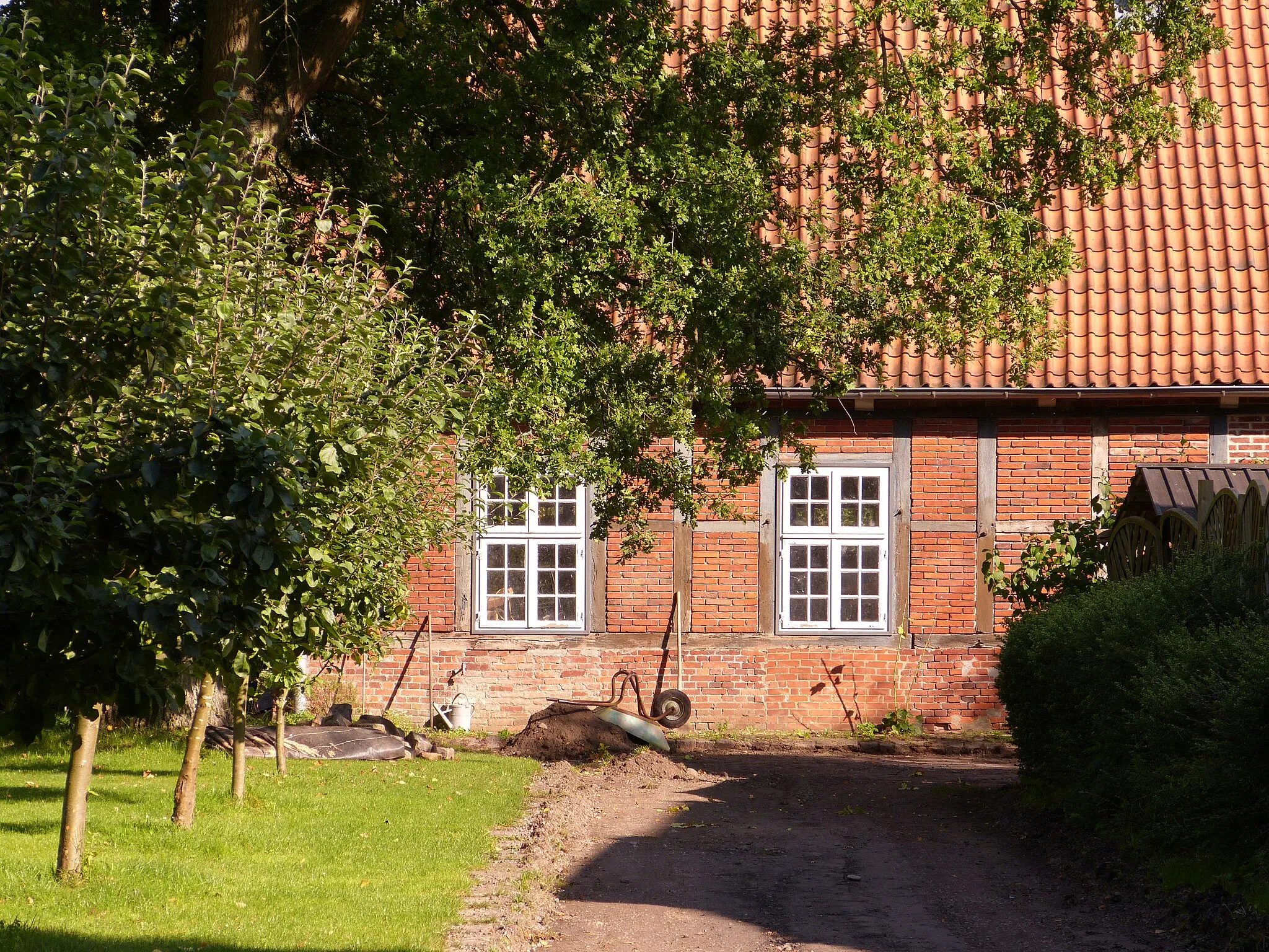 Photo showing: Das Bild zeigt ein Kulturdenkmal in Tangstedt (Stormarn), Beekmoorweg 8, ein ehemaliges Melkerhaus.