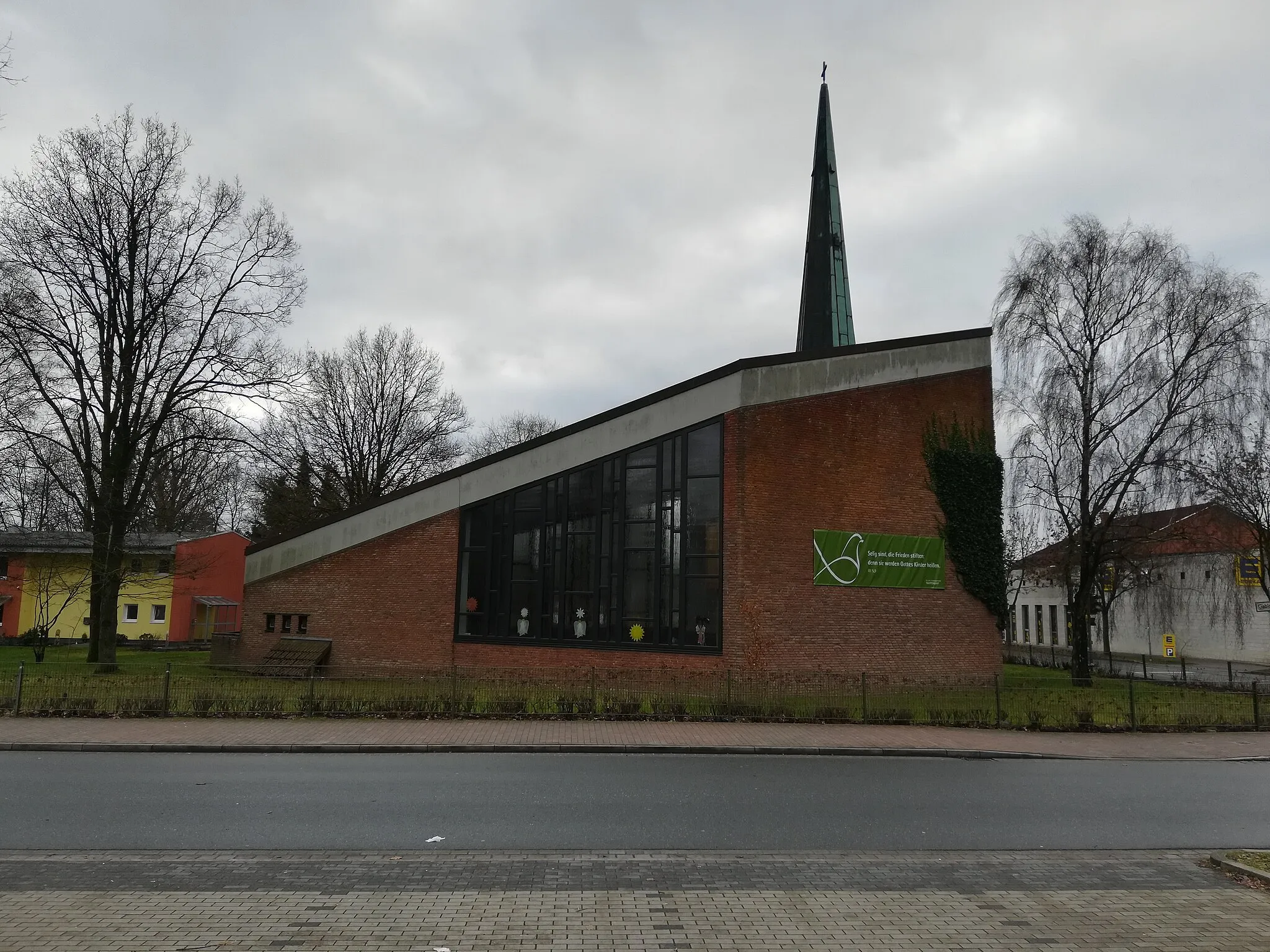 Photo showing: Die Friedenskirche in Trappenkamp
