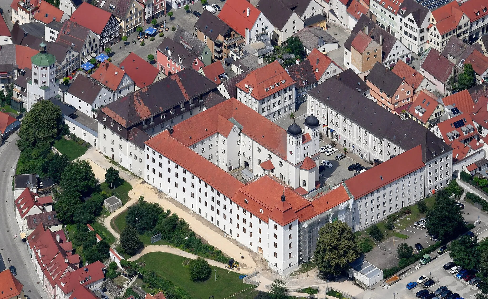 Photo showing: Aerial image of the Markgrafenschloss Günzburg (view from the south)