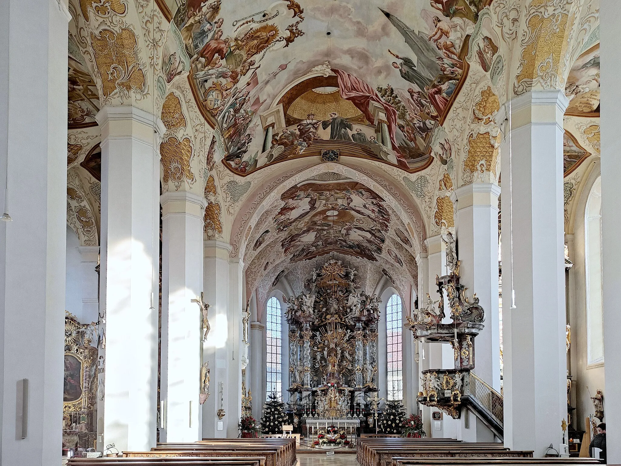 Photo showing: Die gotische Hallenkirche wurde im 17. und 18. Jahrhundert umgestaltet und war früher der Mittelpunkt einer der bedeutendsten Wallfahrten Europas.