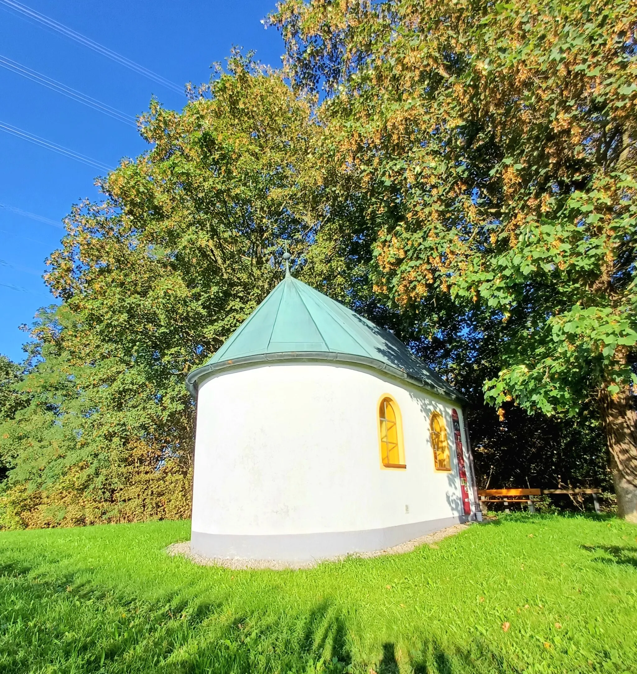 Photo showing: Außenseite Marienkapelle Alsmoos, Baudenkmal