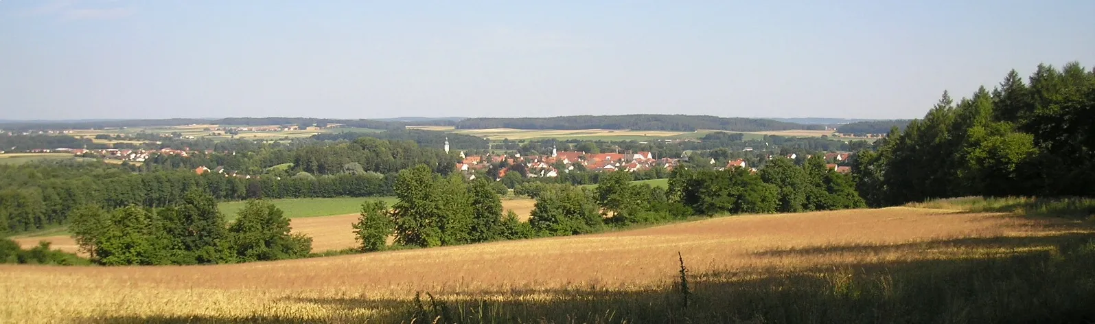 Photo showing: Pöttmes (Landkreis Aichach-Friedberg, Bavaria, Germany). Total view from the north west (Gumppenberg)