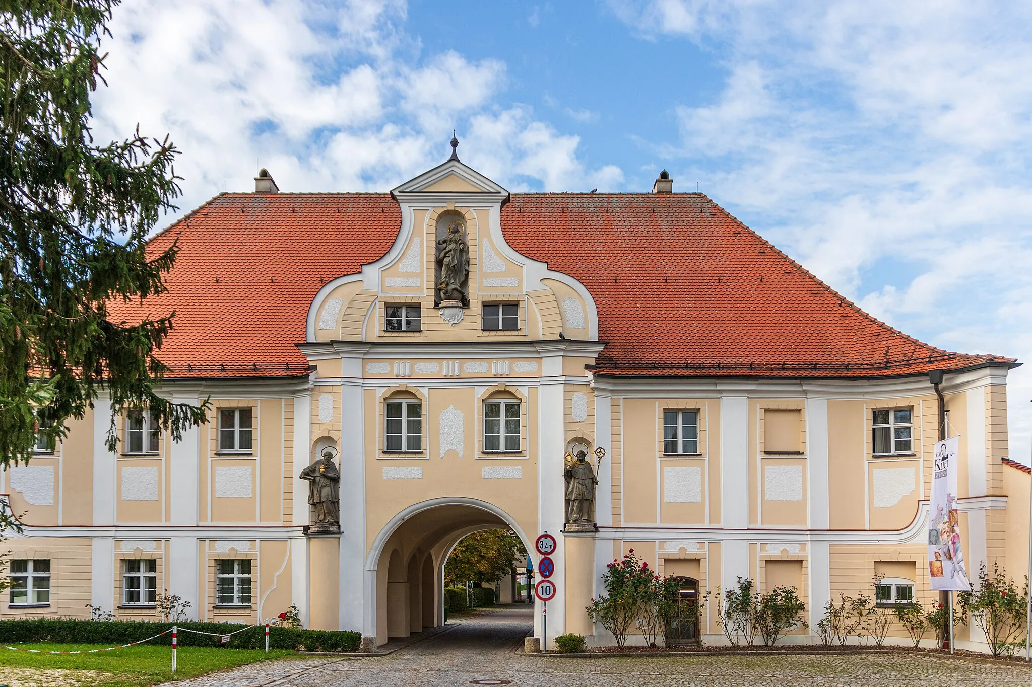 Photo showing: Kloster Roggenburg