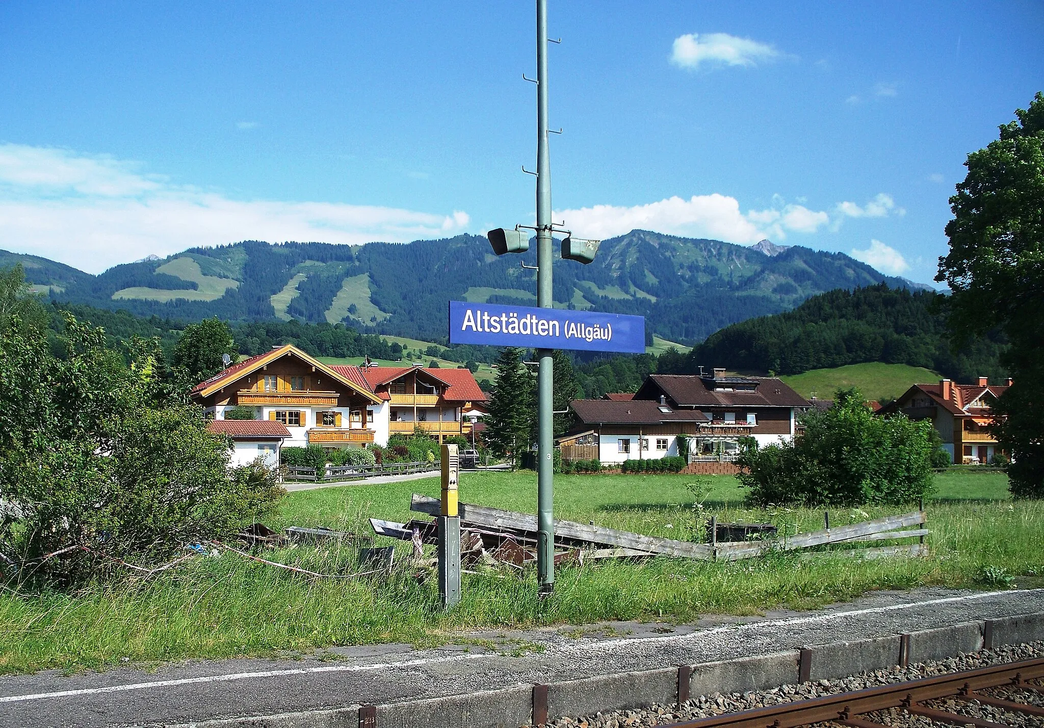 Photo showing: Der Bahnhof von Altstädten; Altstädten ist ein Ortsteil von Sonthofen.