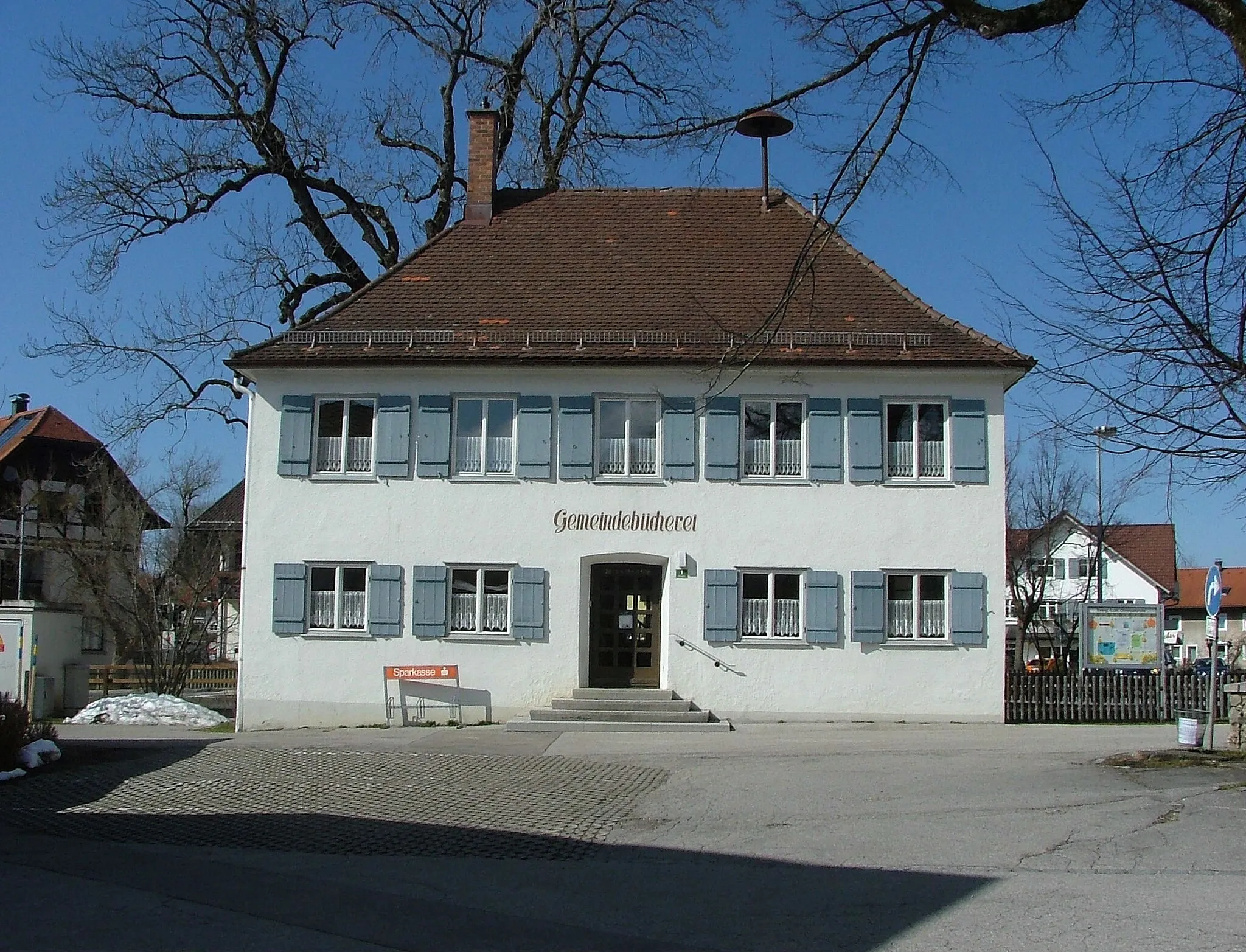 Photo showing: Gemeindebücherei