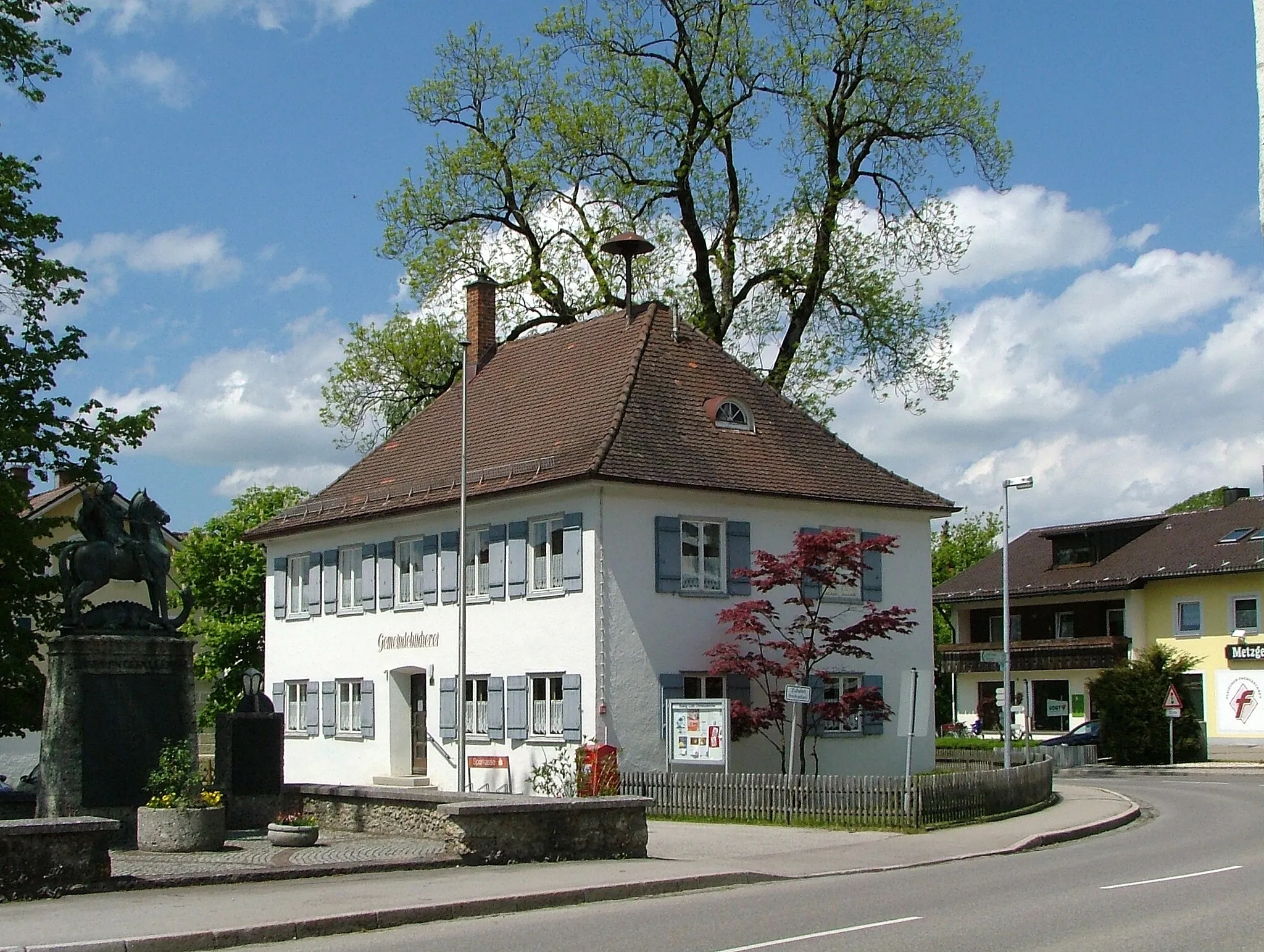 Photo showing: ehemaliges Benefiziatenhaus in Sulzberg, heute Gemeindebücherei