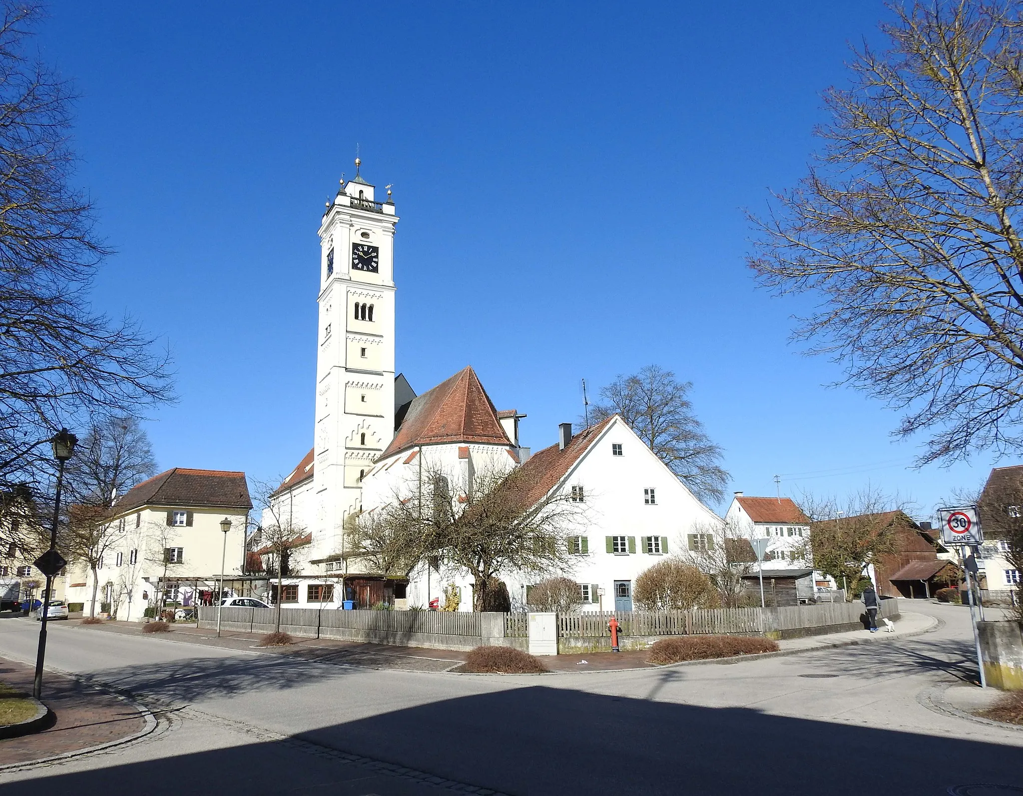 Photo showing: Pfarrkirche und ehem. Waaghaus in Türkheim