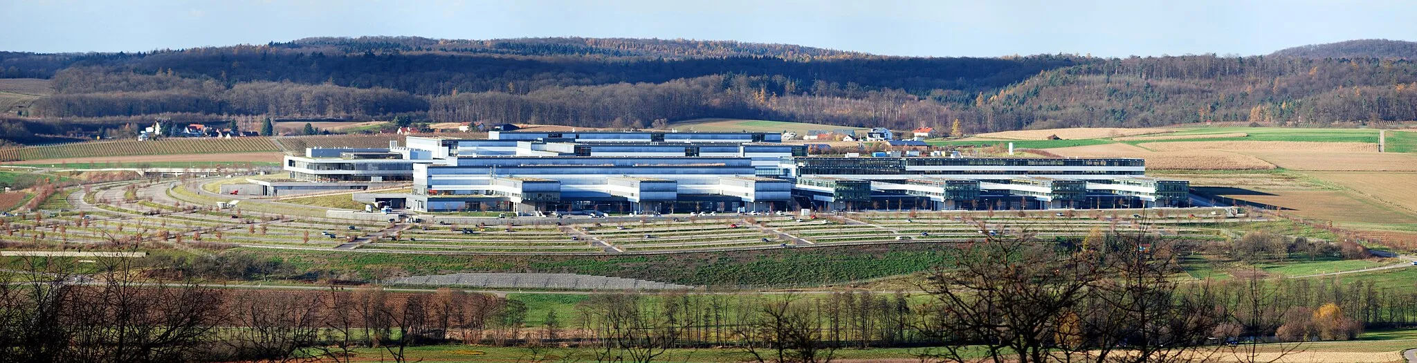 Photo showing: Panoramaaufnahme des Bosch-Komplexes in Abstatt, acht Teile zum Stitchen