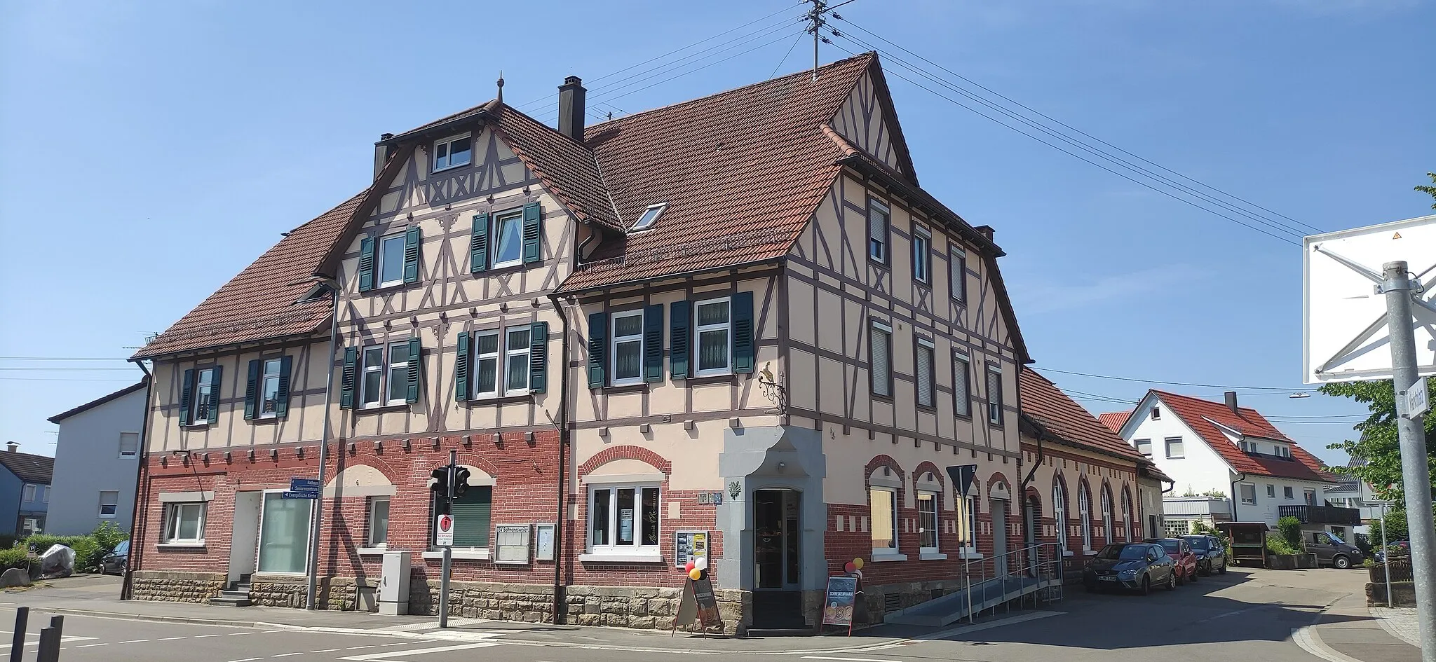 Photo showing: Fachwerkhaus mit Bäcker  in Baltmannsweiler, gegenüber dem Rathaus, 2021