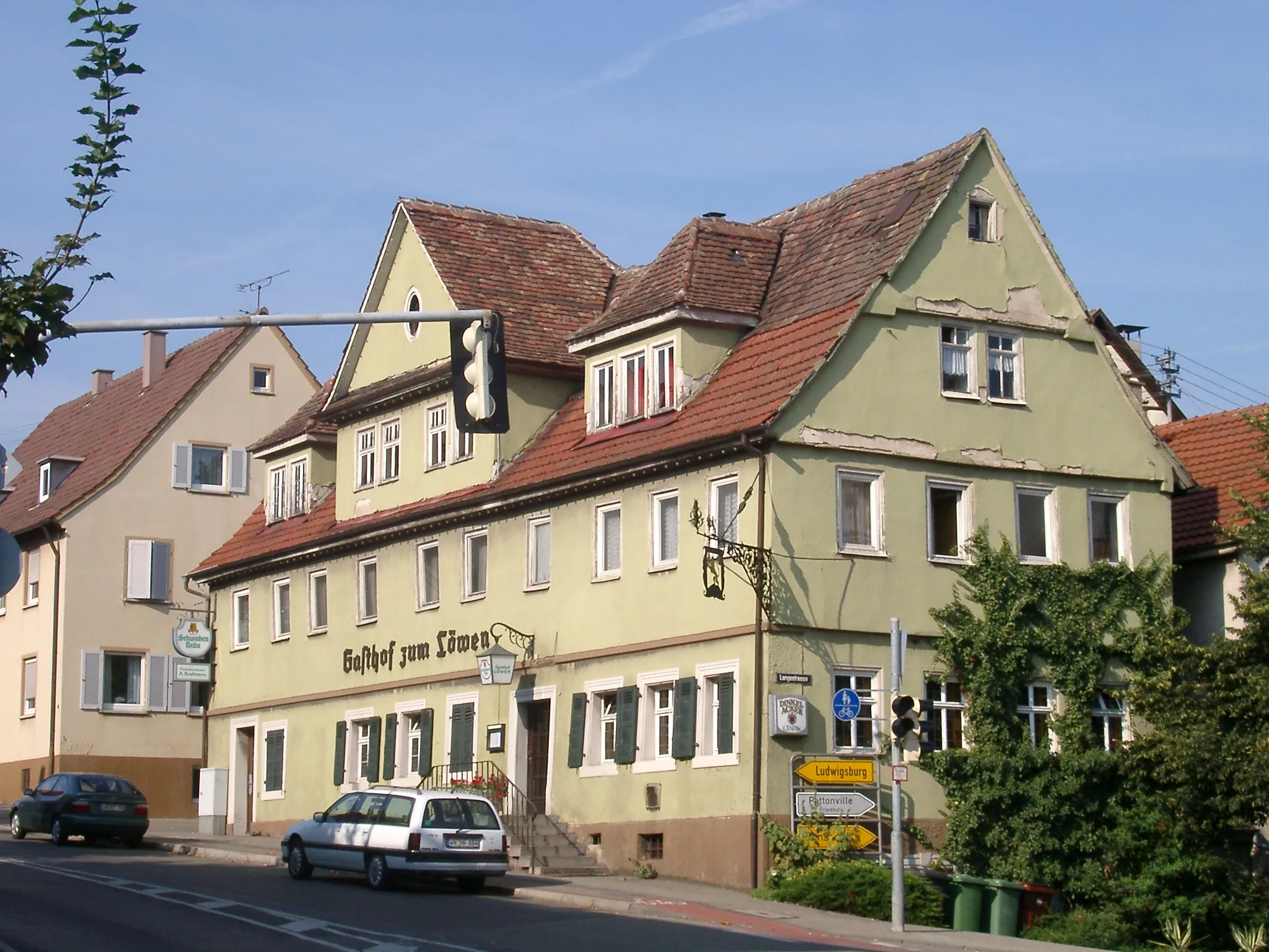 Photo showing: Germany, Kornwestheim

Guesthouse "to the lion", "Guest house" written with long s Langes s