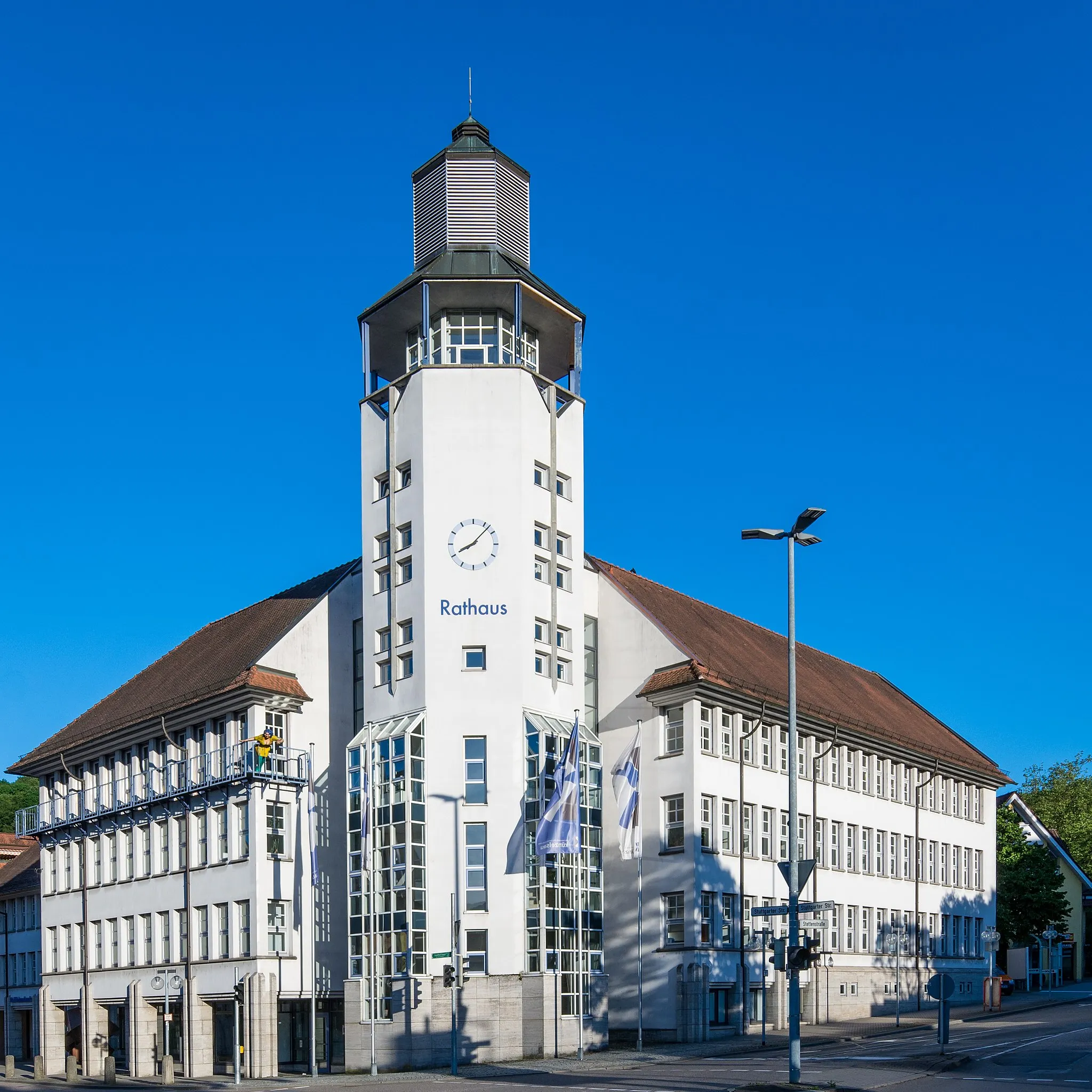 Photo showing: Das 1989 fertig gestellte Neue Rathaus in der Hohenloher Kreisstadt Künzelsau.