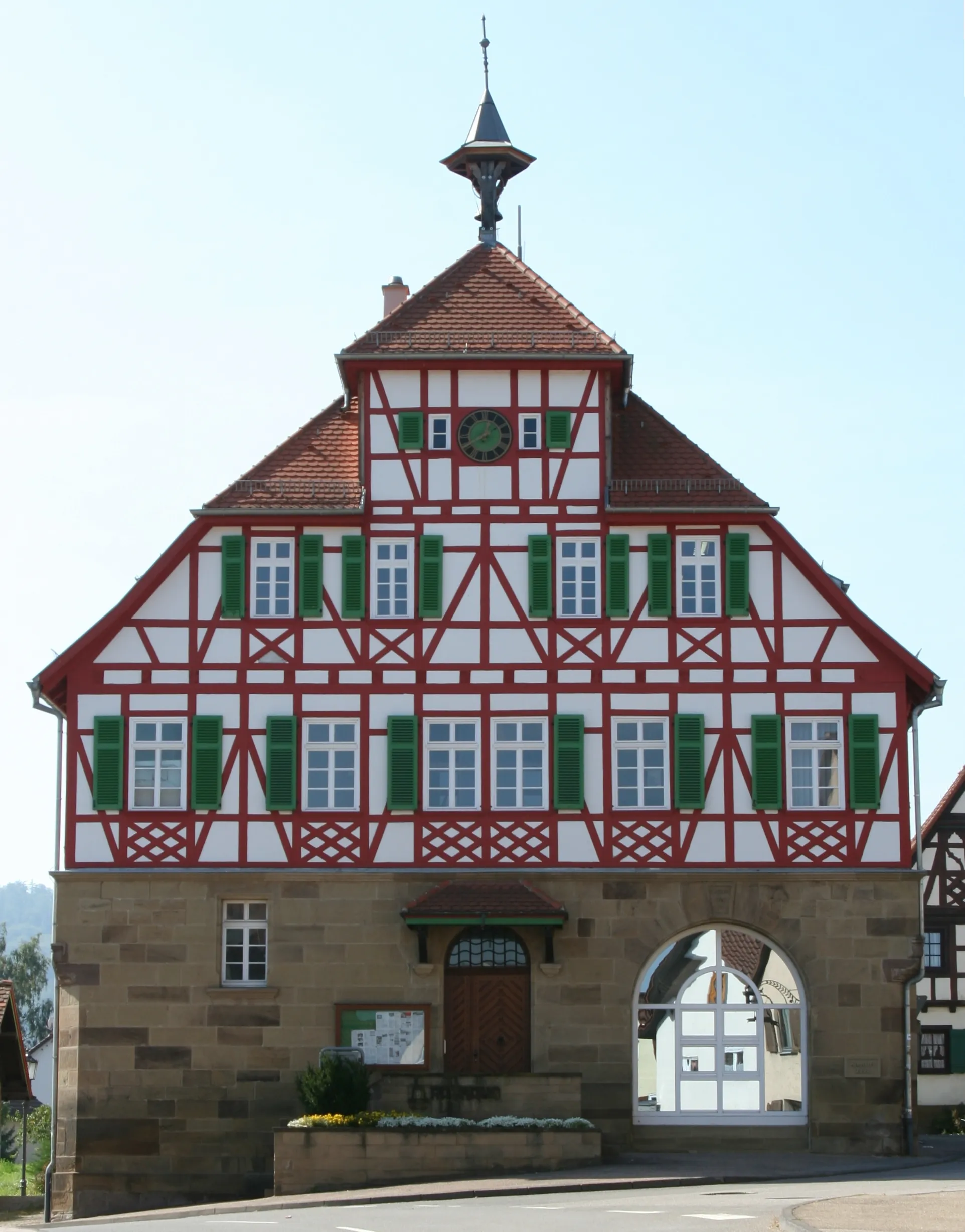 Photo showing: The town hall of Lehrensteinsfeld